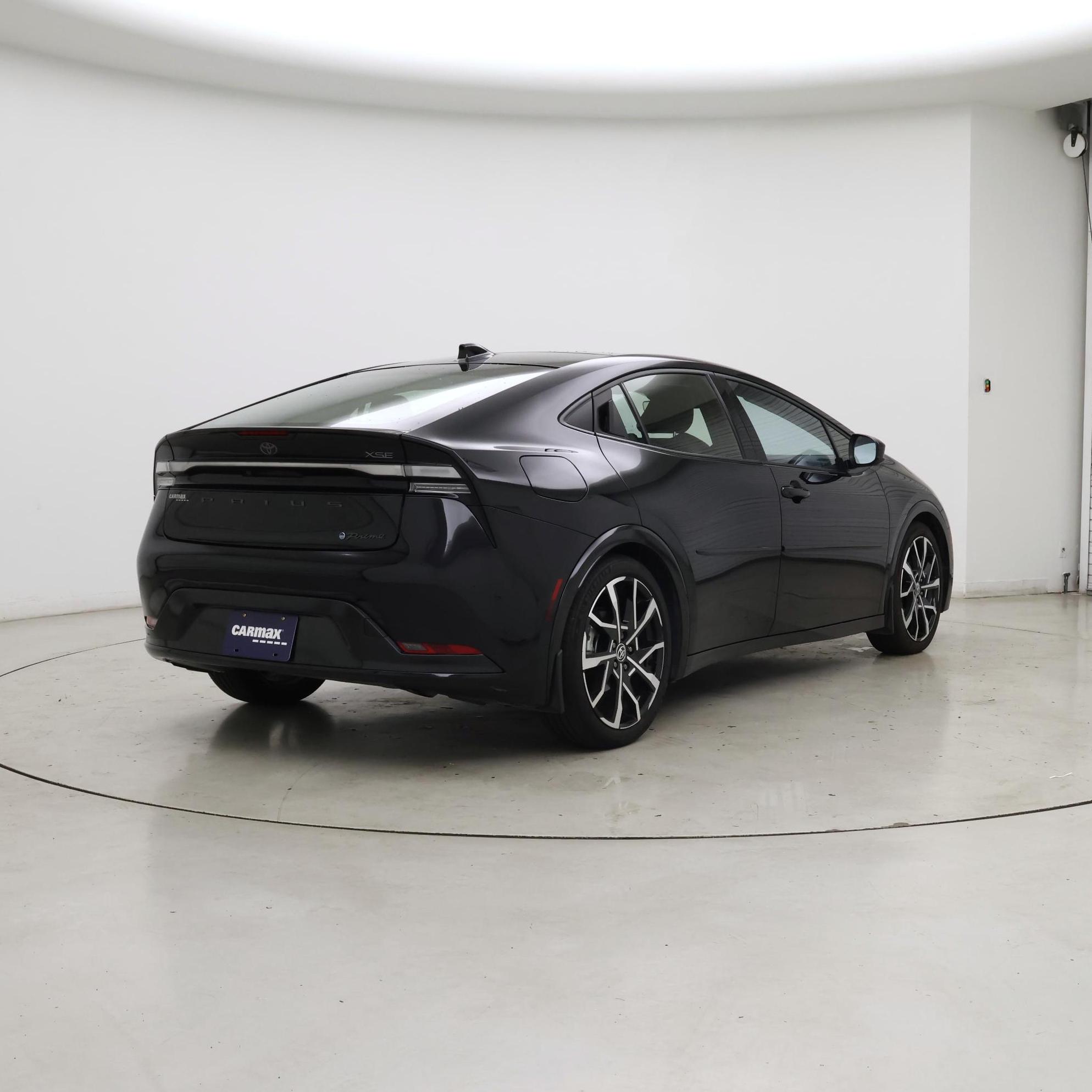 Thumbnail: 2023 Toyota Prius Prime - 8