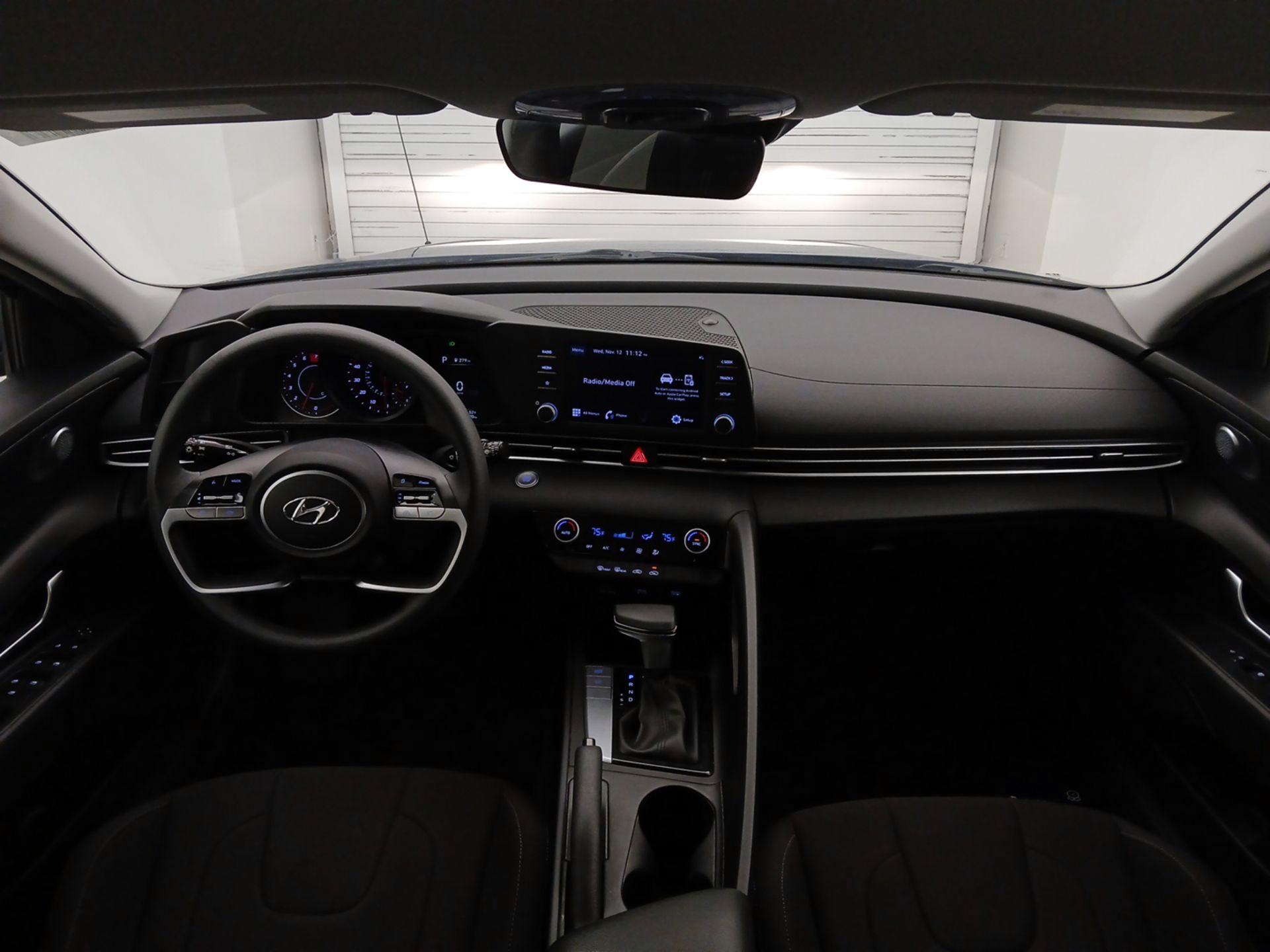 Thumbnail: 2023 Hyundai Elantra - 9