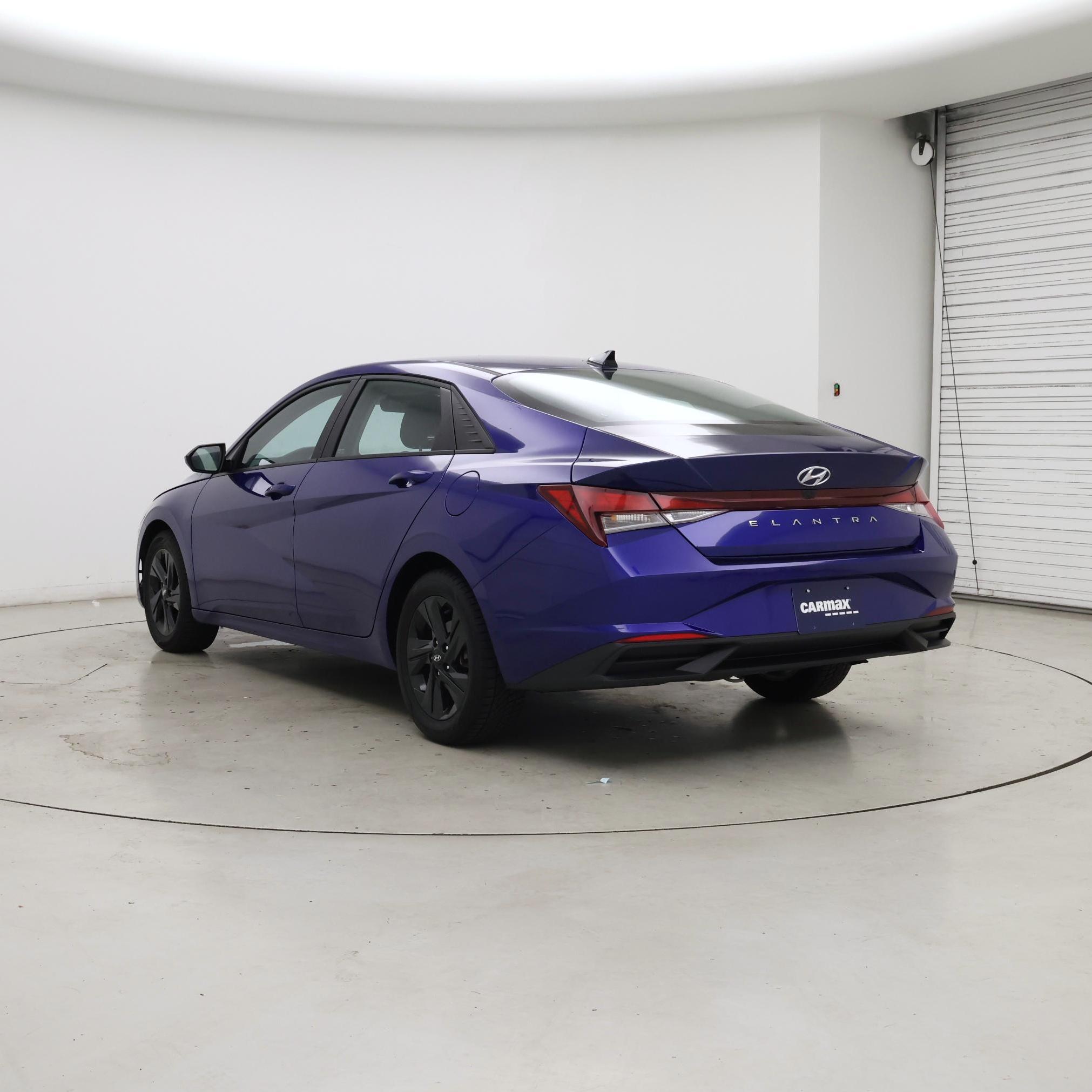 Thumbnail: 2023 Hyundai Elantra - 2