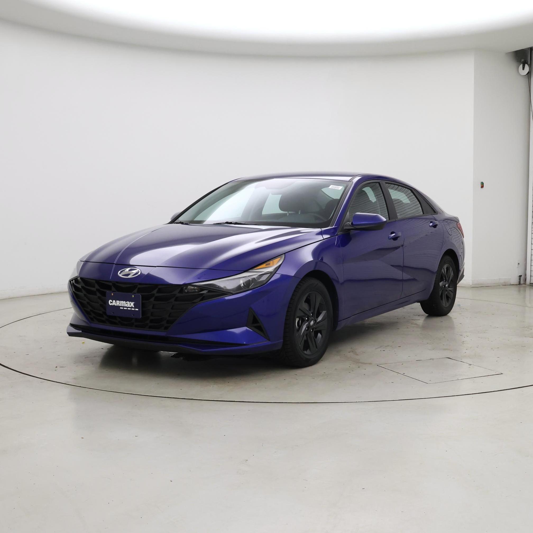 Thumbnail: 2023 Hyundai Elantra - 4