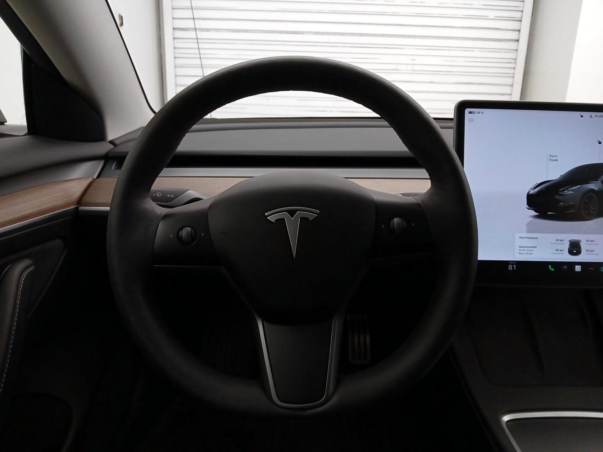 Thumbnail: 2023 Tesla Model 3 - 10