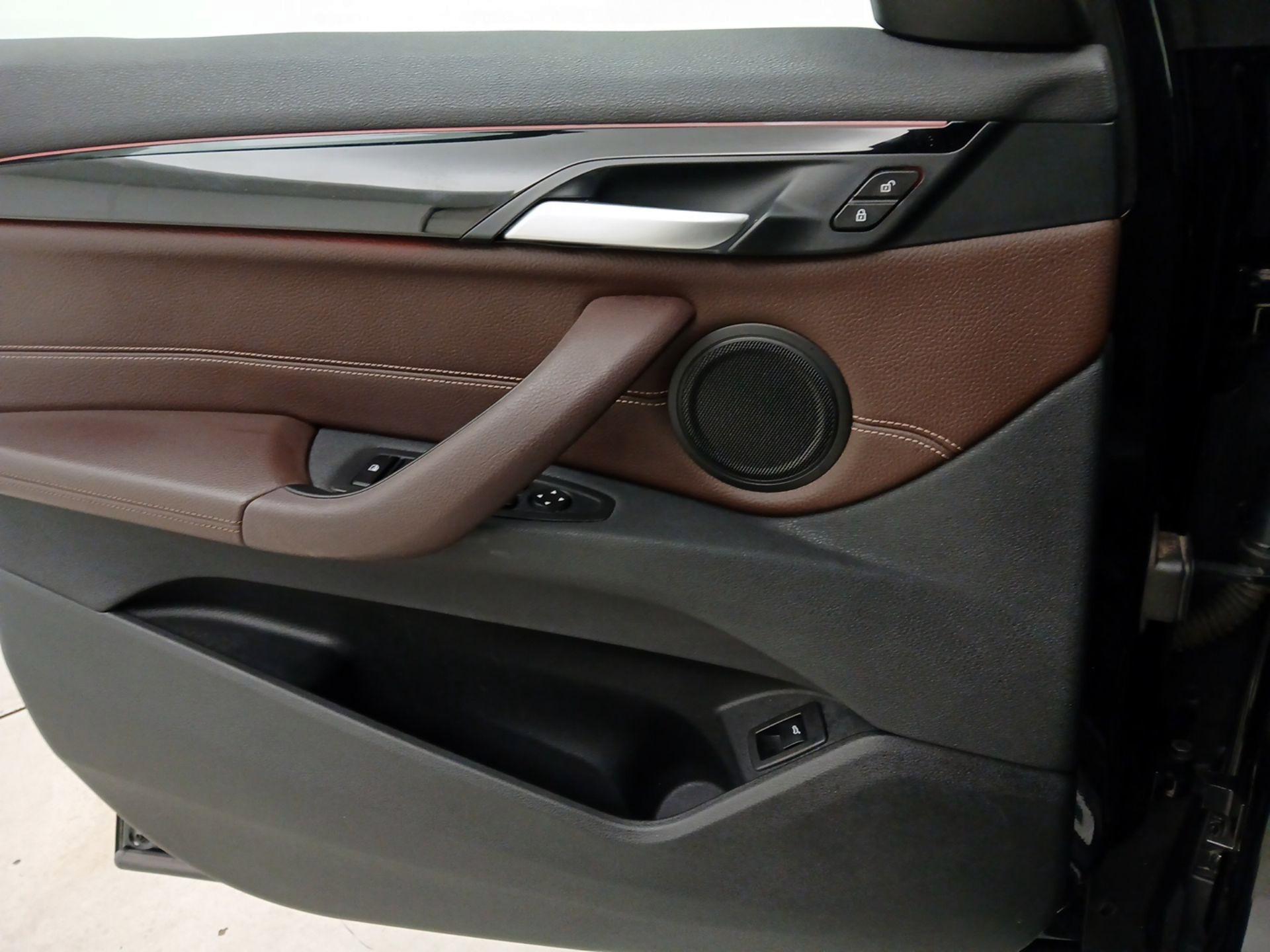 Thumbnail: 2021 BMW X1 - 12