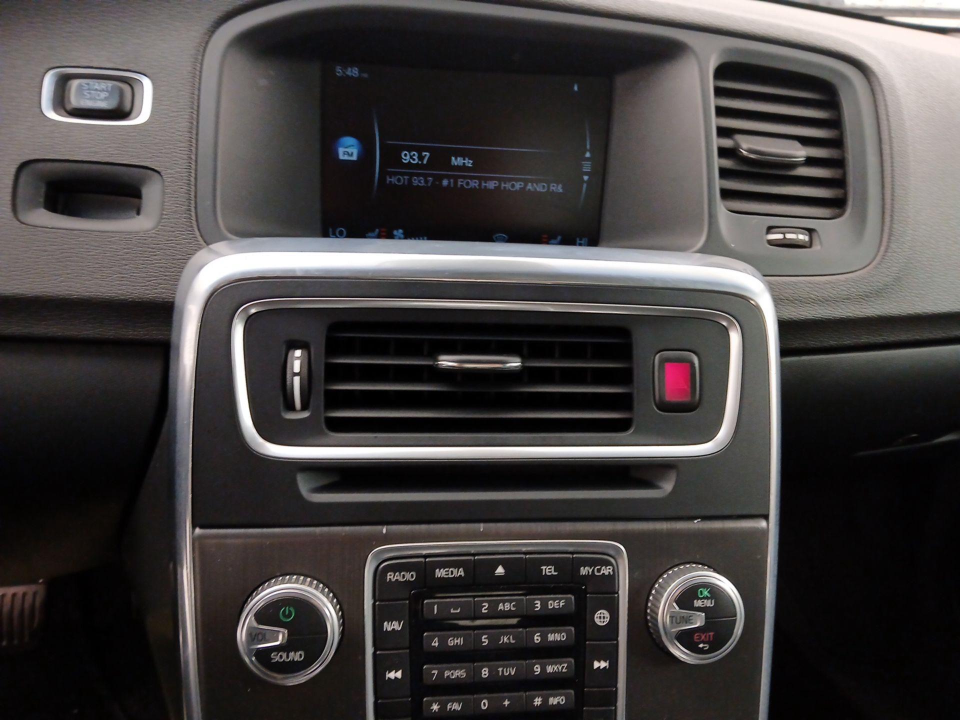 Thumbnail: 2016 Volvo S60 - 14