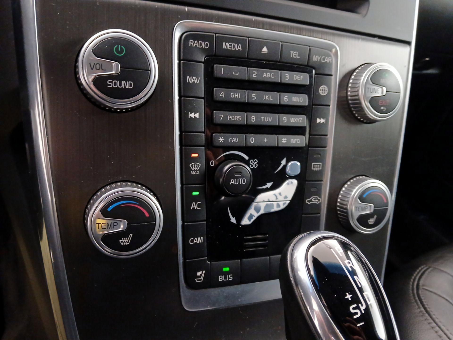 Thumbnail: 2016 Volvo S60 - 15