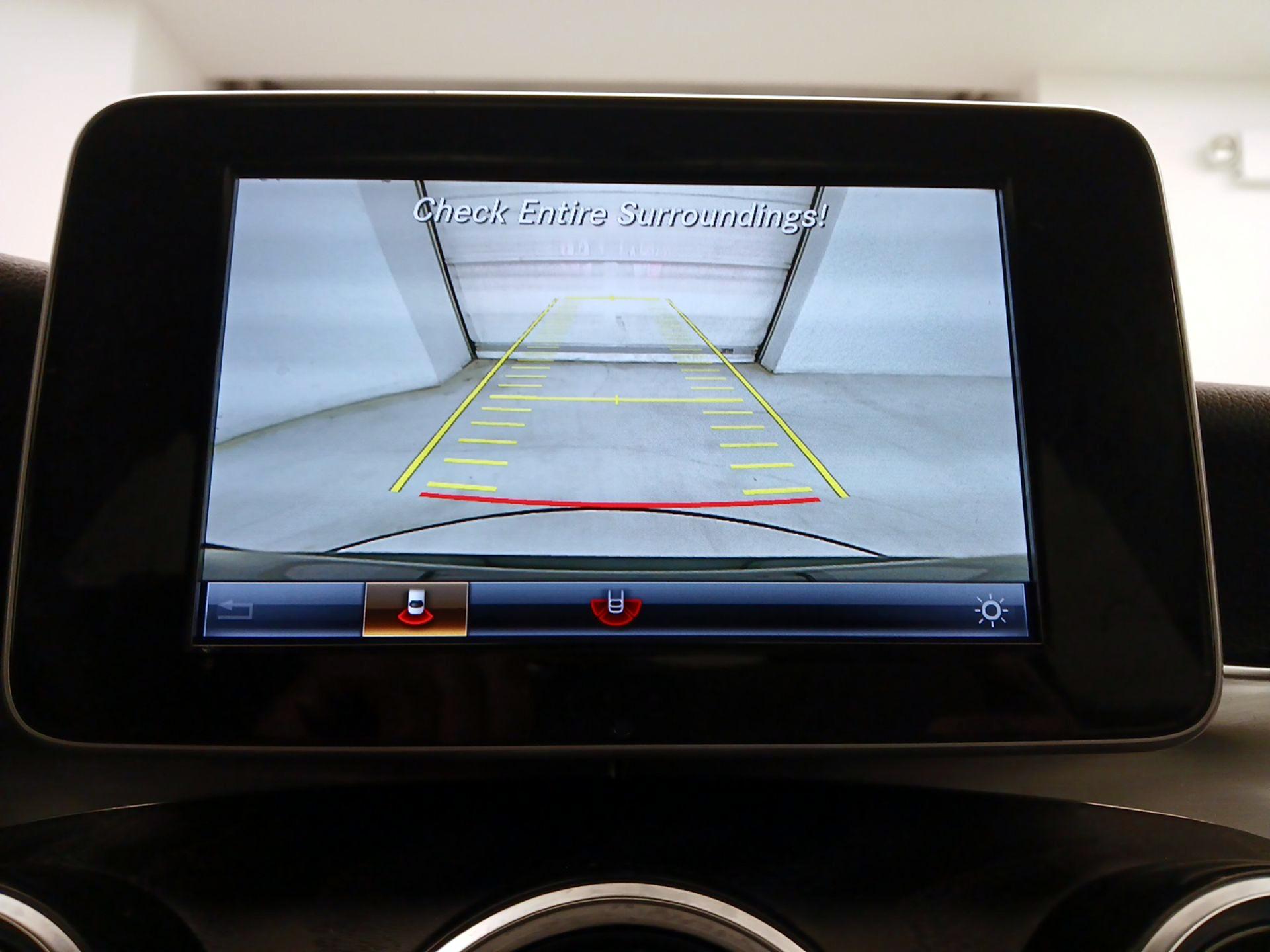 Thumbnail: 2019 Mercedes-Benz GLC - 15