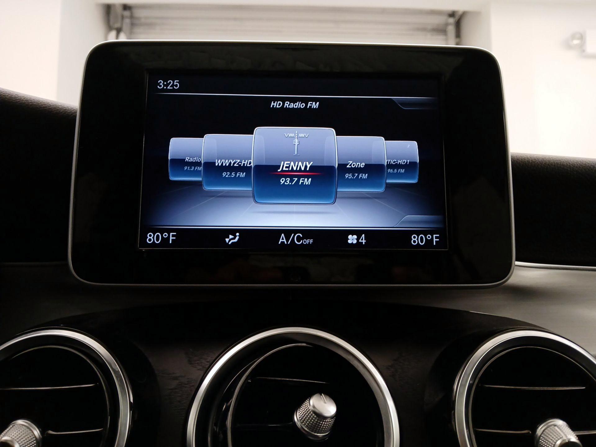 Thumbnail: 2019 Mercedes-Benz GLC - 16