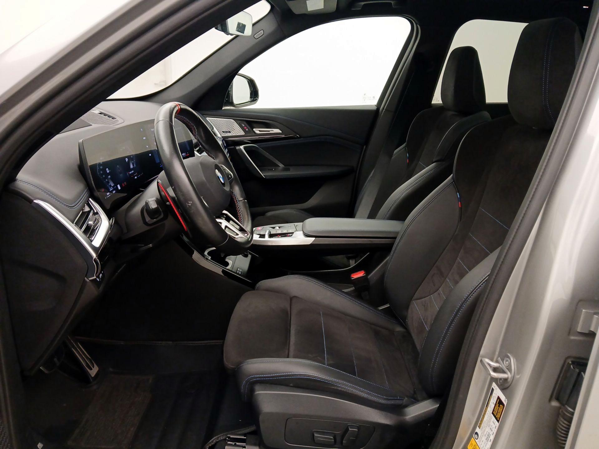 Thumbnail: 2024 BMW X1 - 11