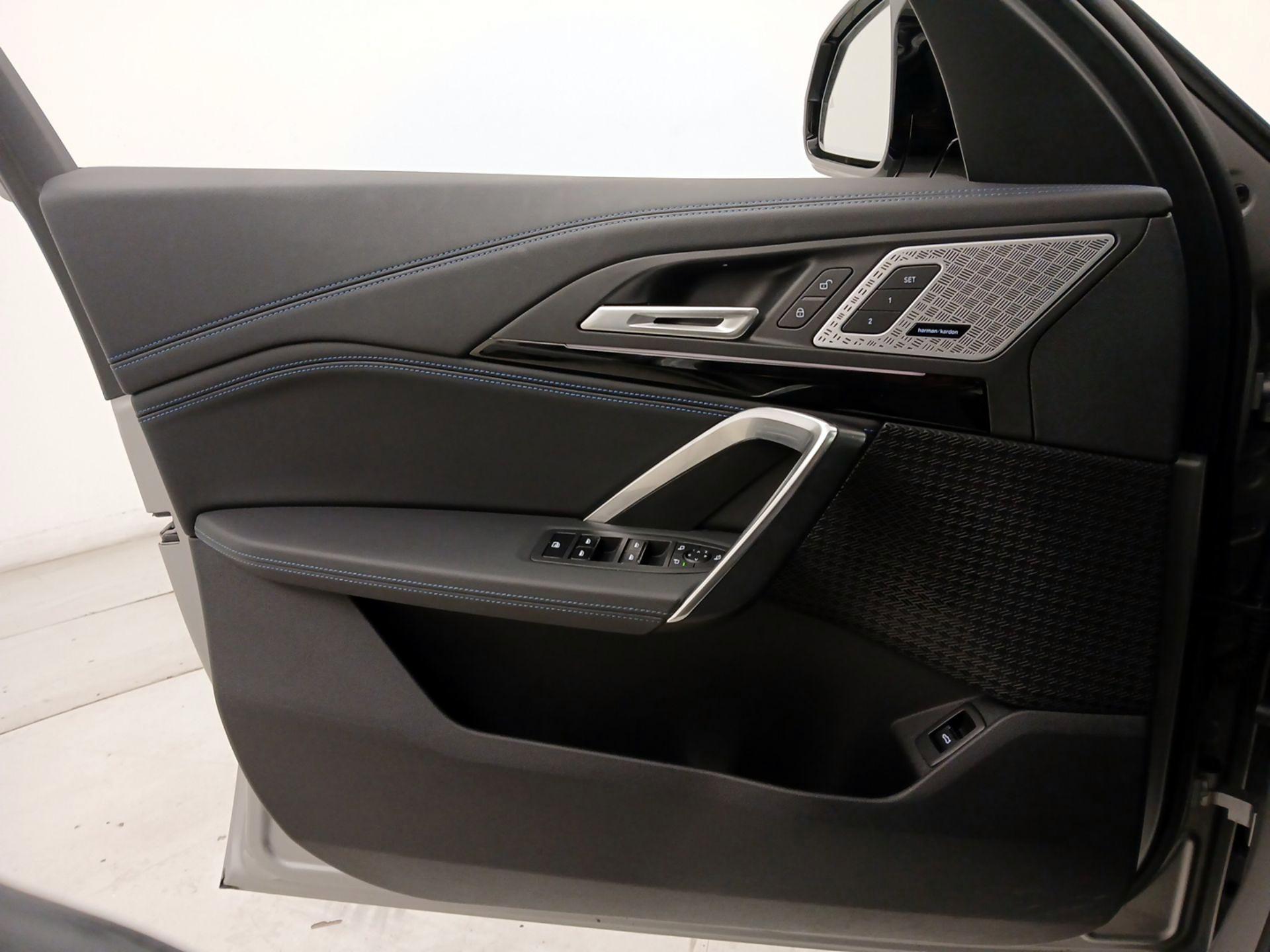 Thumbnail: 2024 BMW X1 - 12