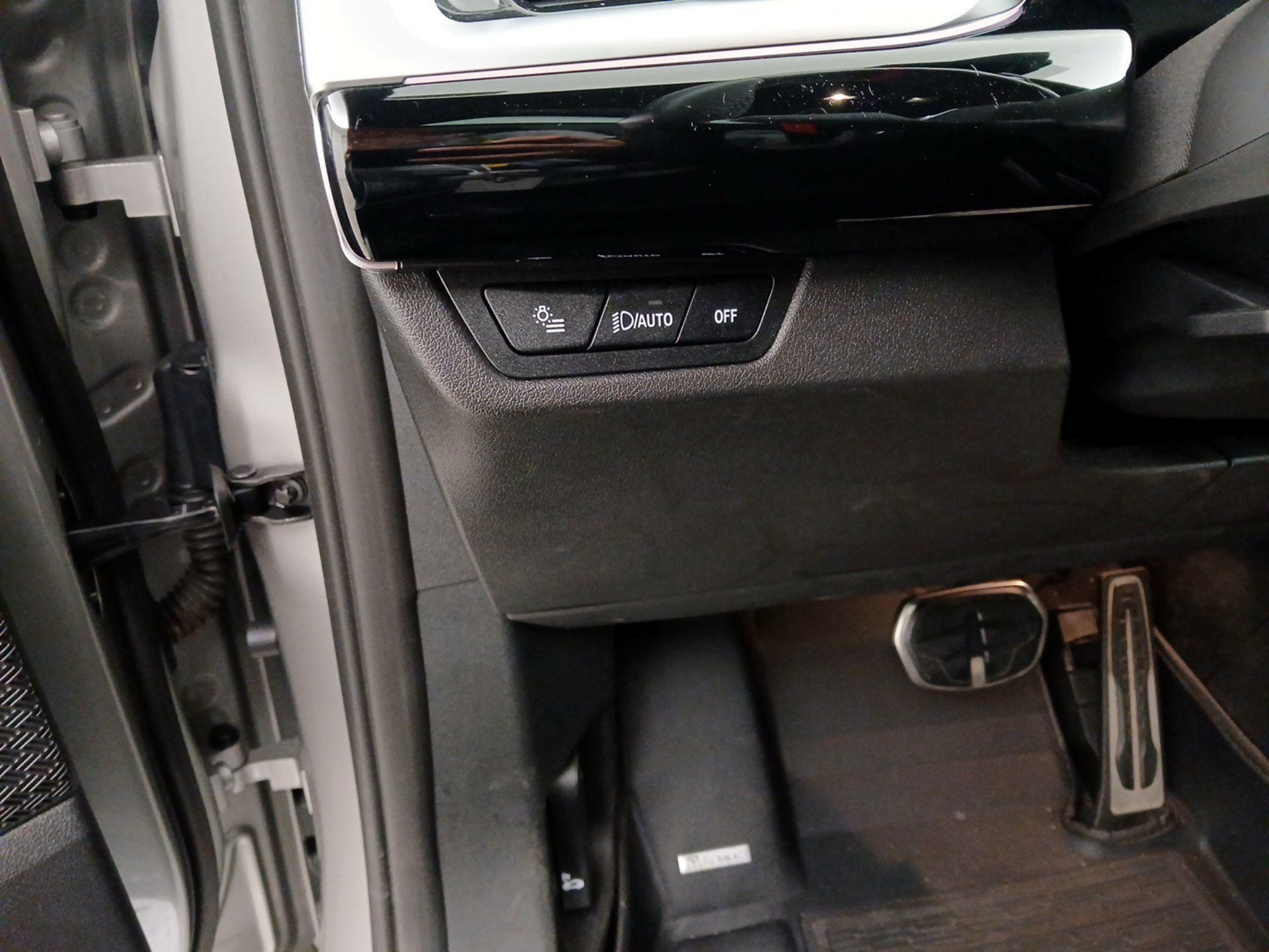 Thumbnail: 2024 BMW X1 - 13