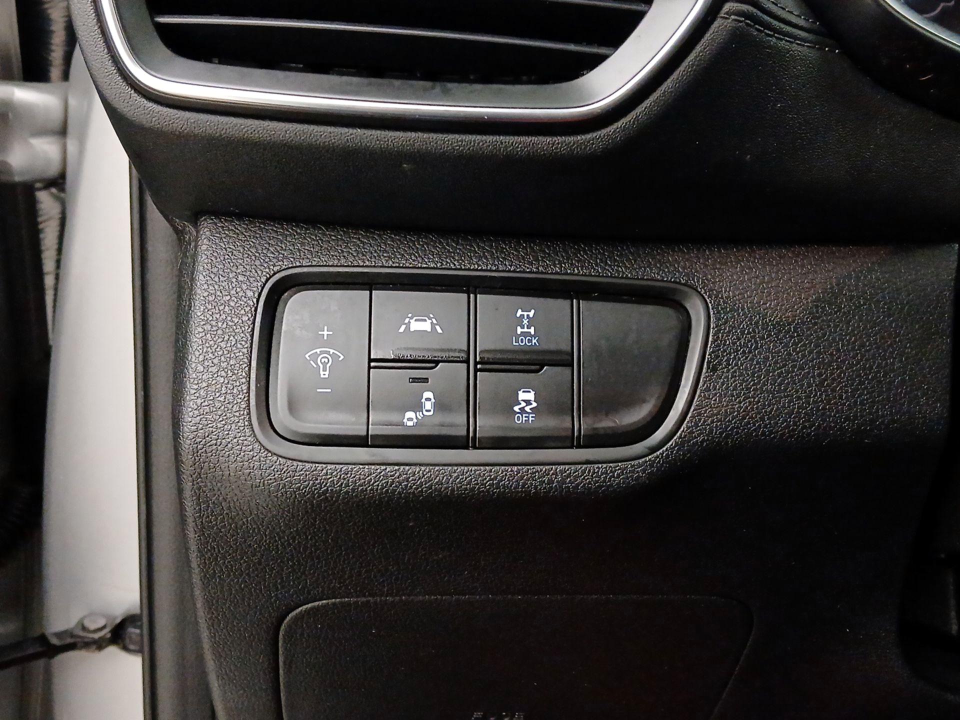 Thumbnail: 2019 Hyundai Santa Fe - 13