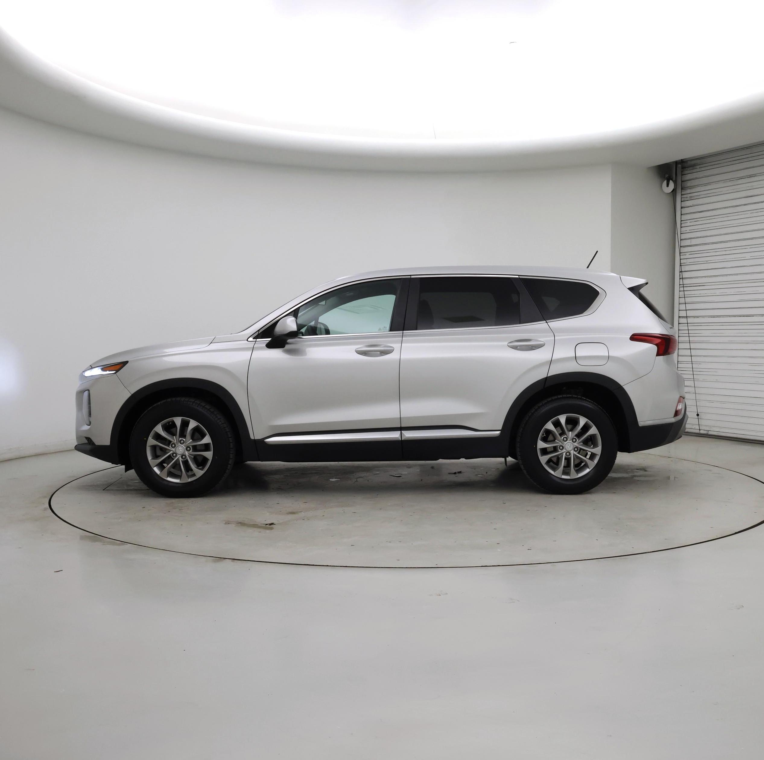 Thumbnail: 2019 Hyundai Santa Fe - 3