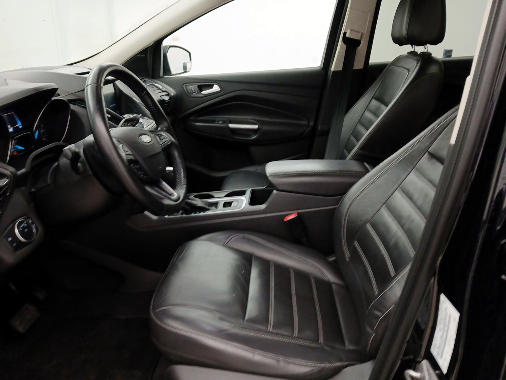 Thumbnail: 2017 Ford Escape - 11