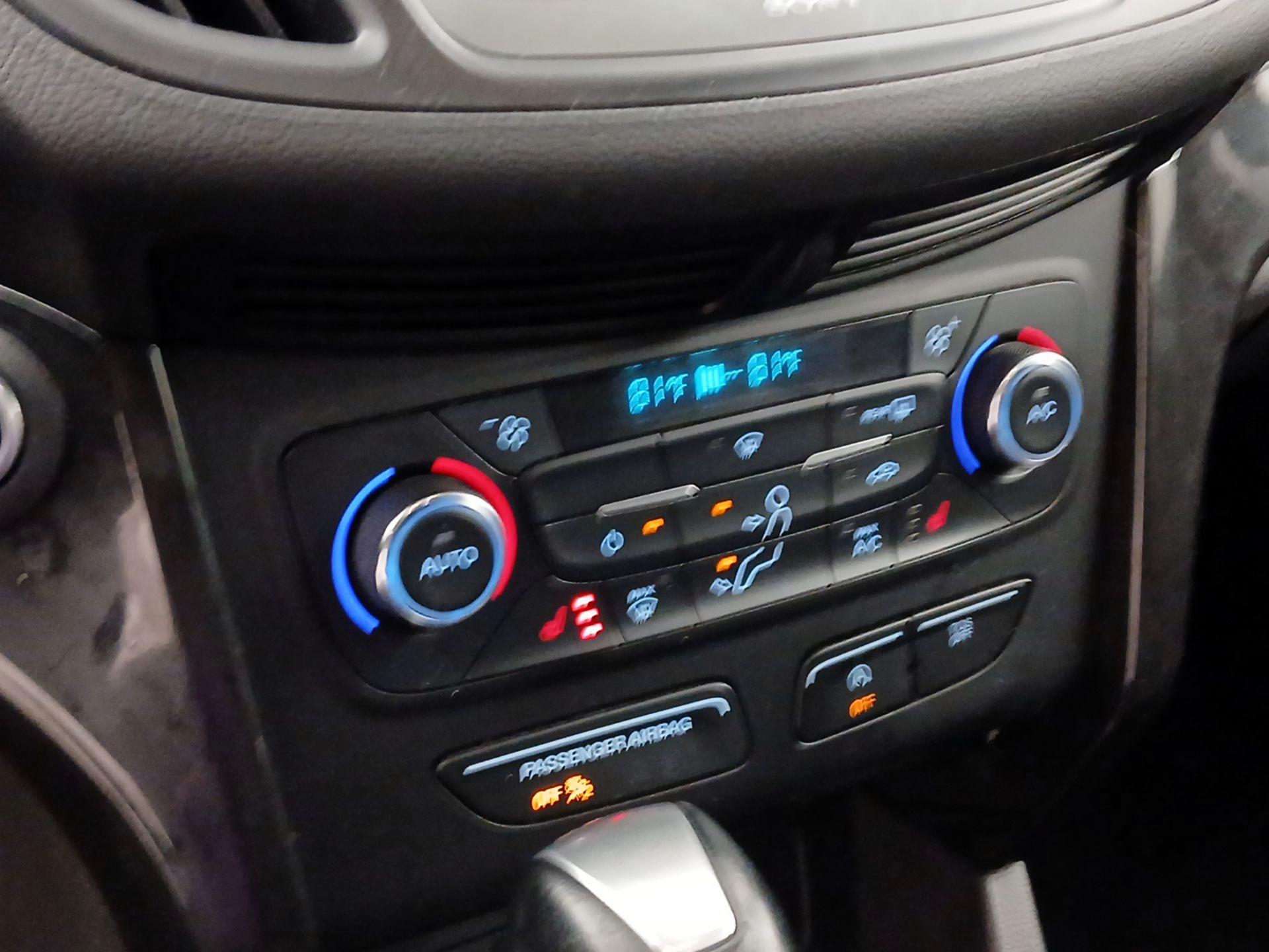 Thumbnail: 2017 Ford Escape - 16