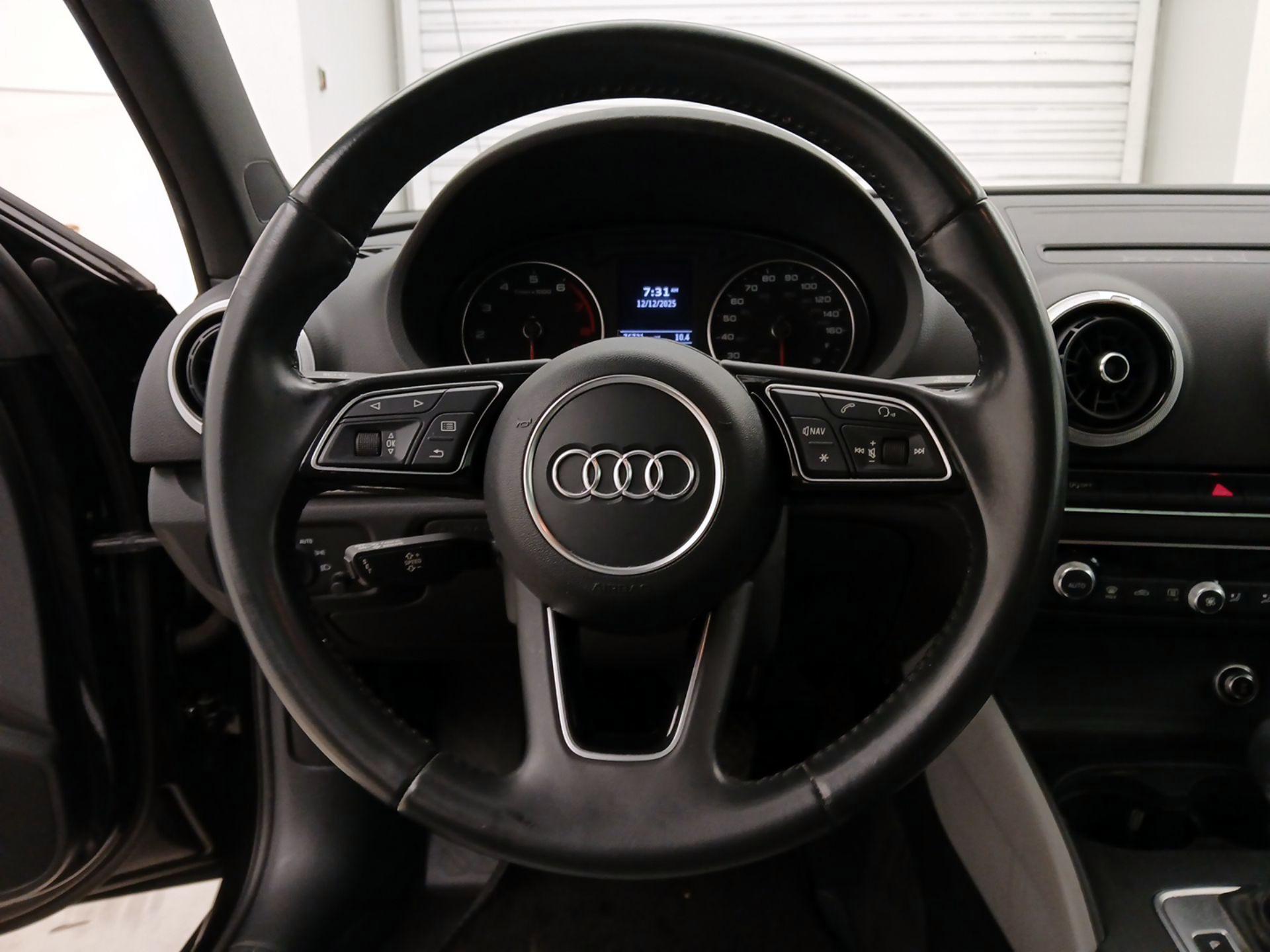 Thumbnail: 2017 Audi A3 - 10