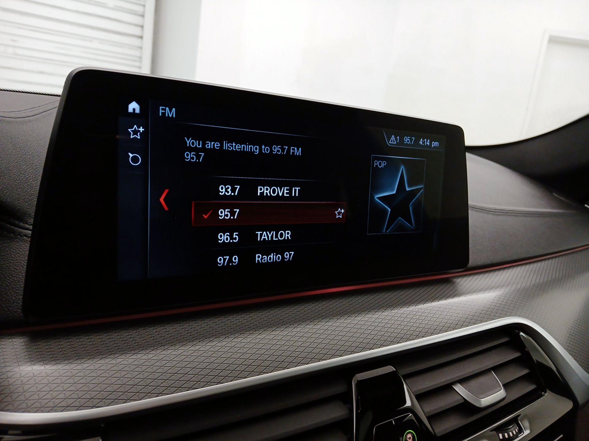 Thumbnail: 2018 BMW 5 Series - 16