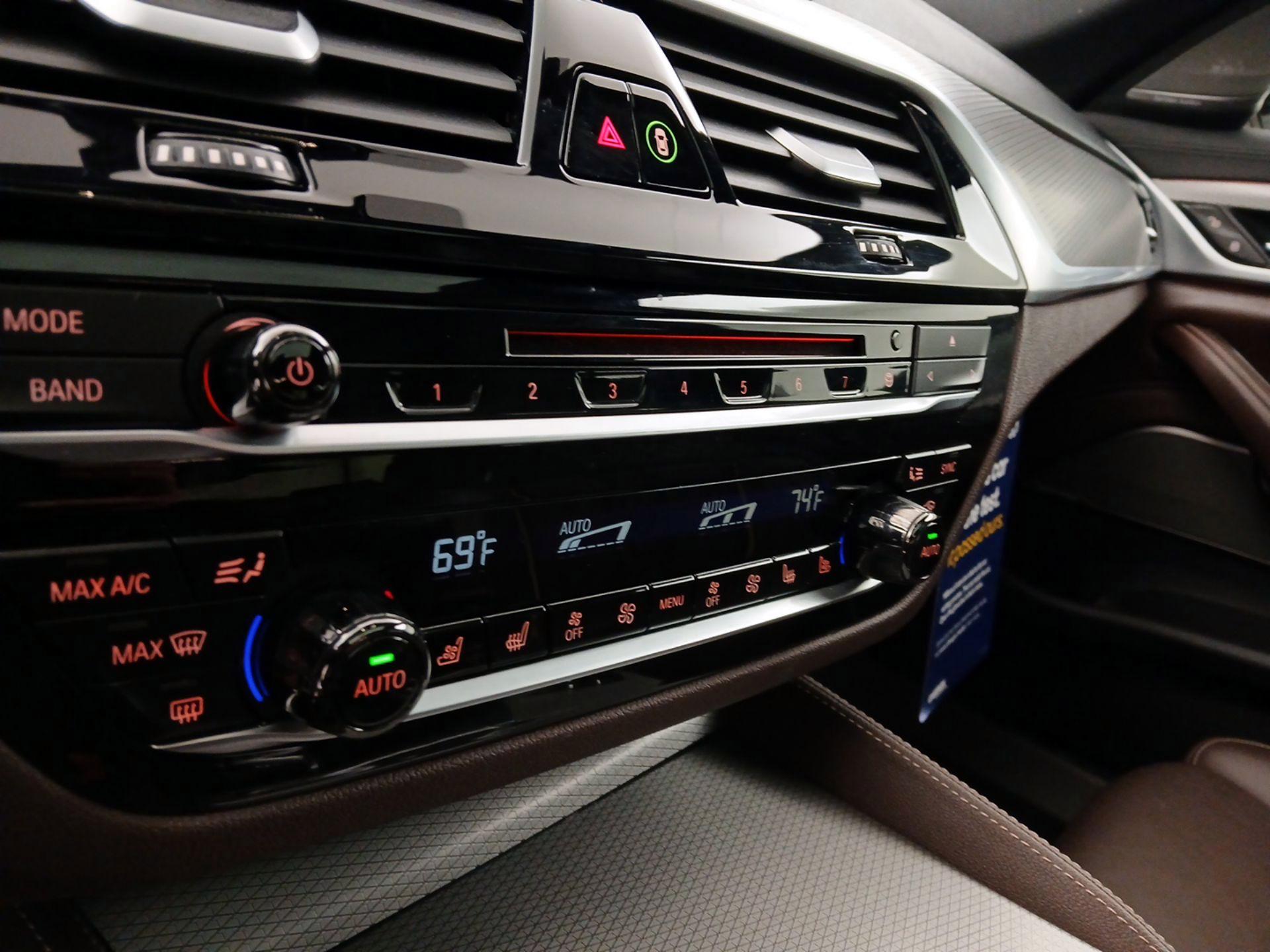 Thumbnail: 2018 BMW 5 Series - 17