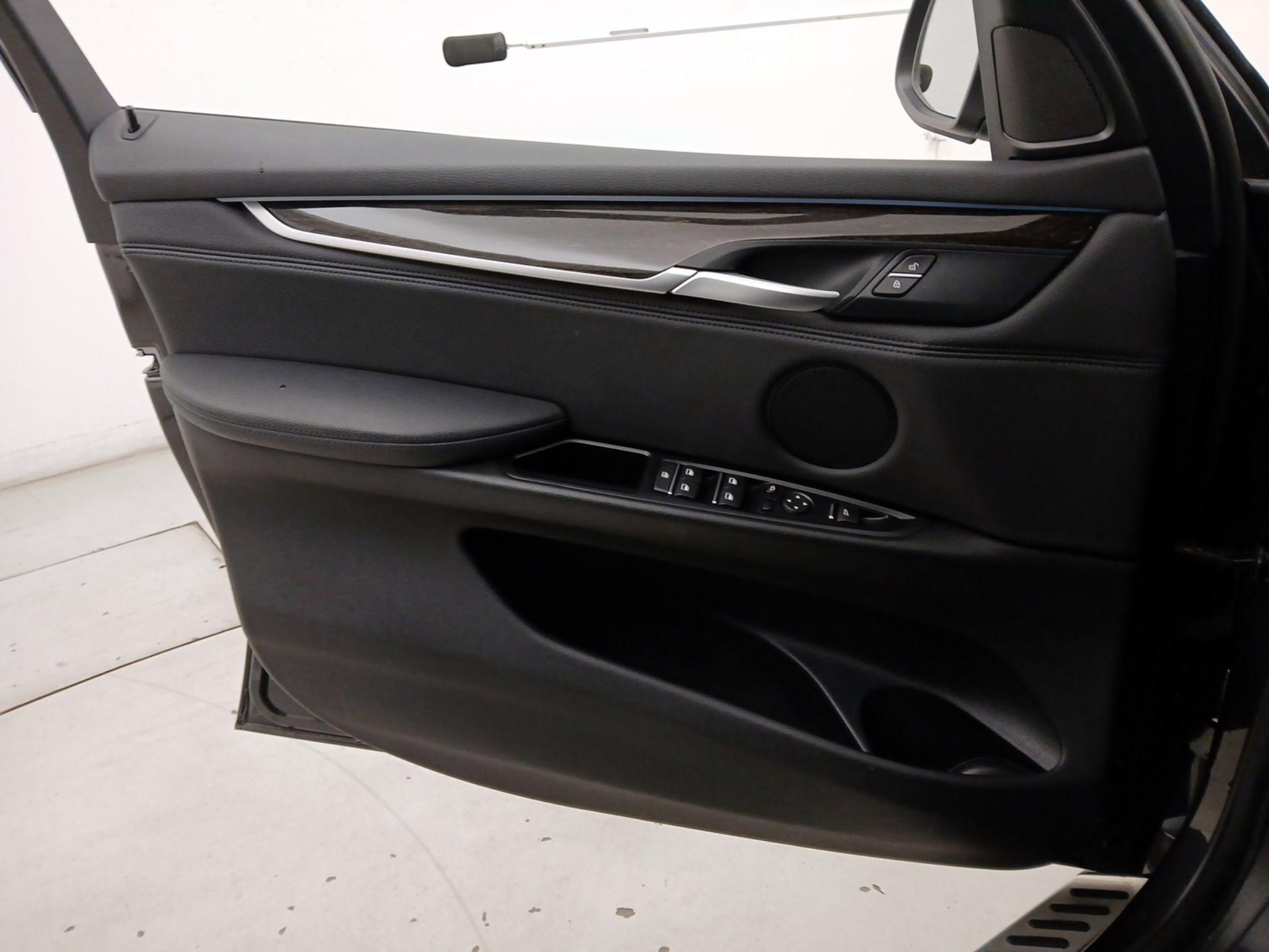 Thumbnail: 2016 BMW X5 - 12