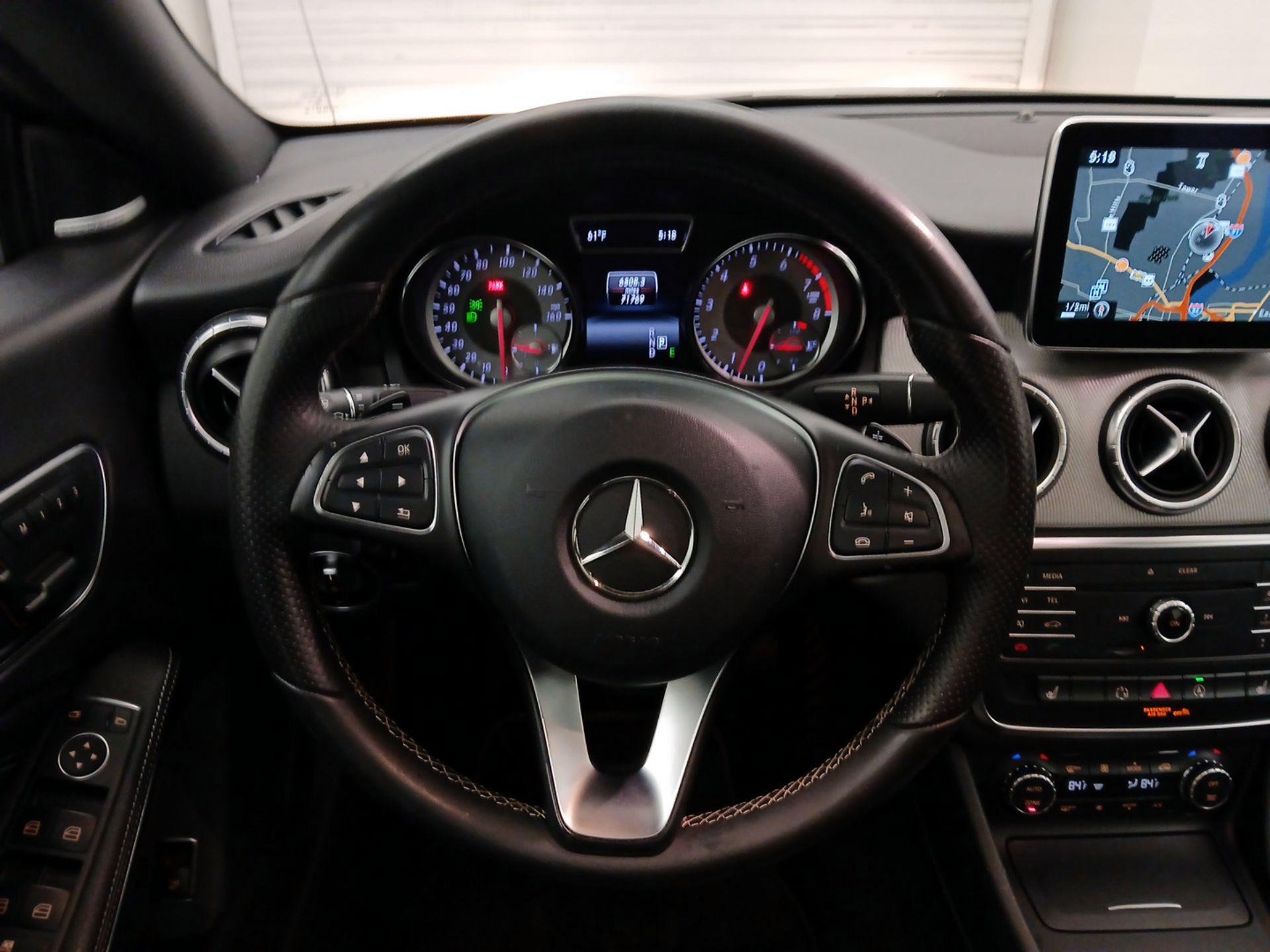 Thumbnail: 2015 Mercedes-Benz CLA - 10