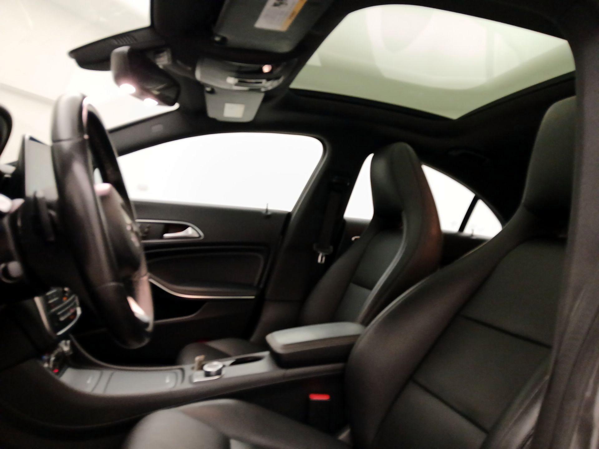 Thumbnail: 2015 Mercedes-Benz CLA - 20