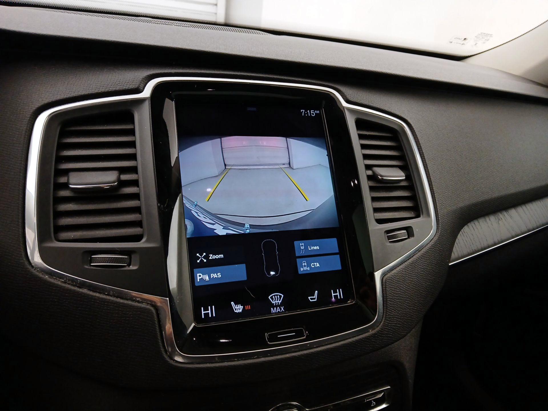 Thumbnail: 2020 Volvo XC90 - 15