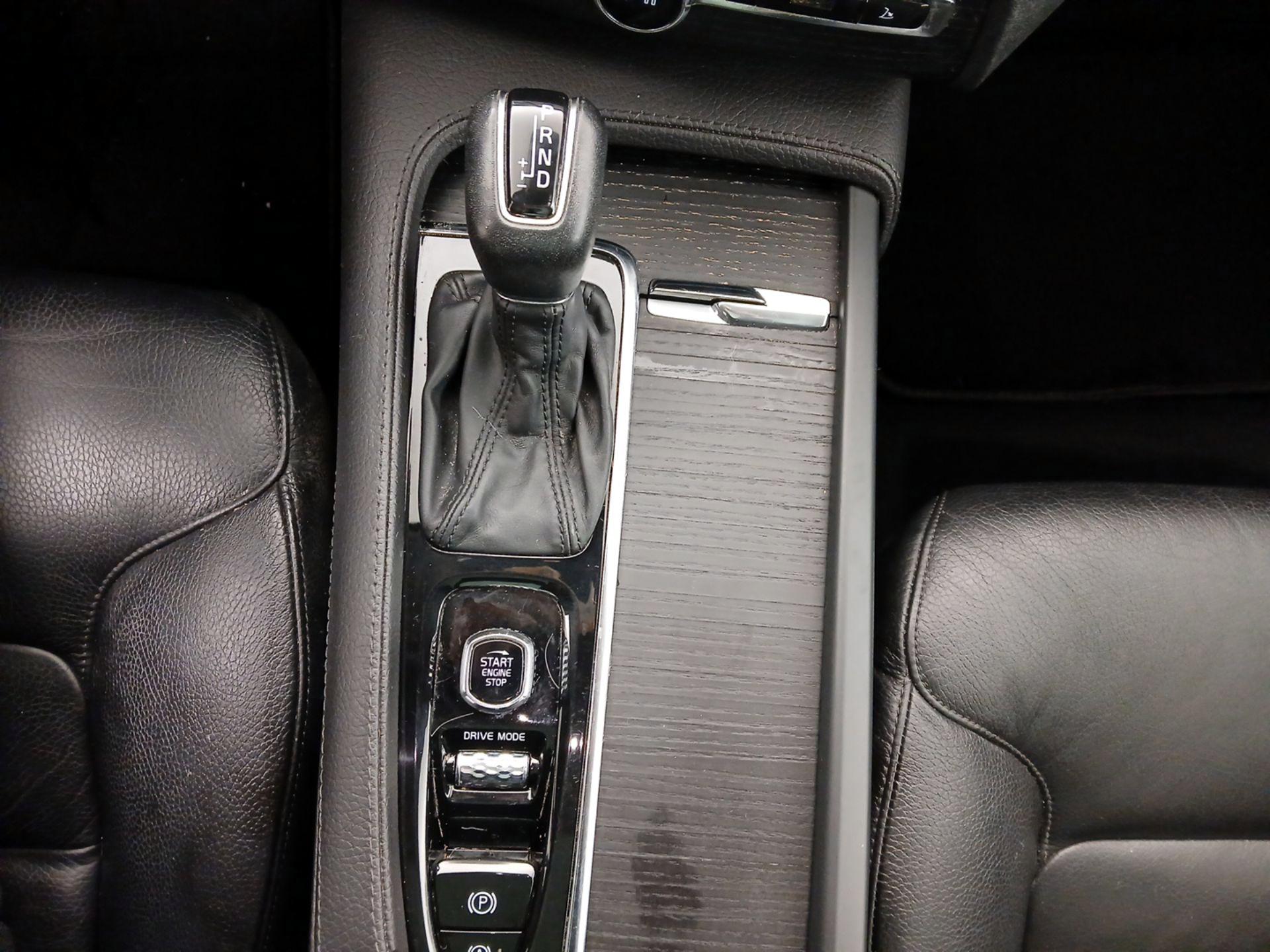 Thumbnail: 2020 Volvo XC90 - 18