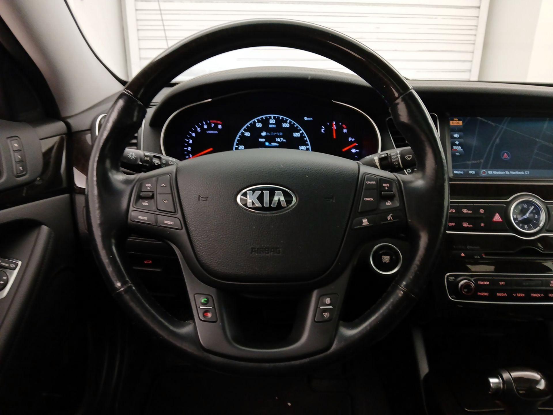 Thumbnail: 2015 Kia Cadenza - 10