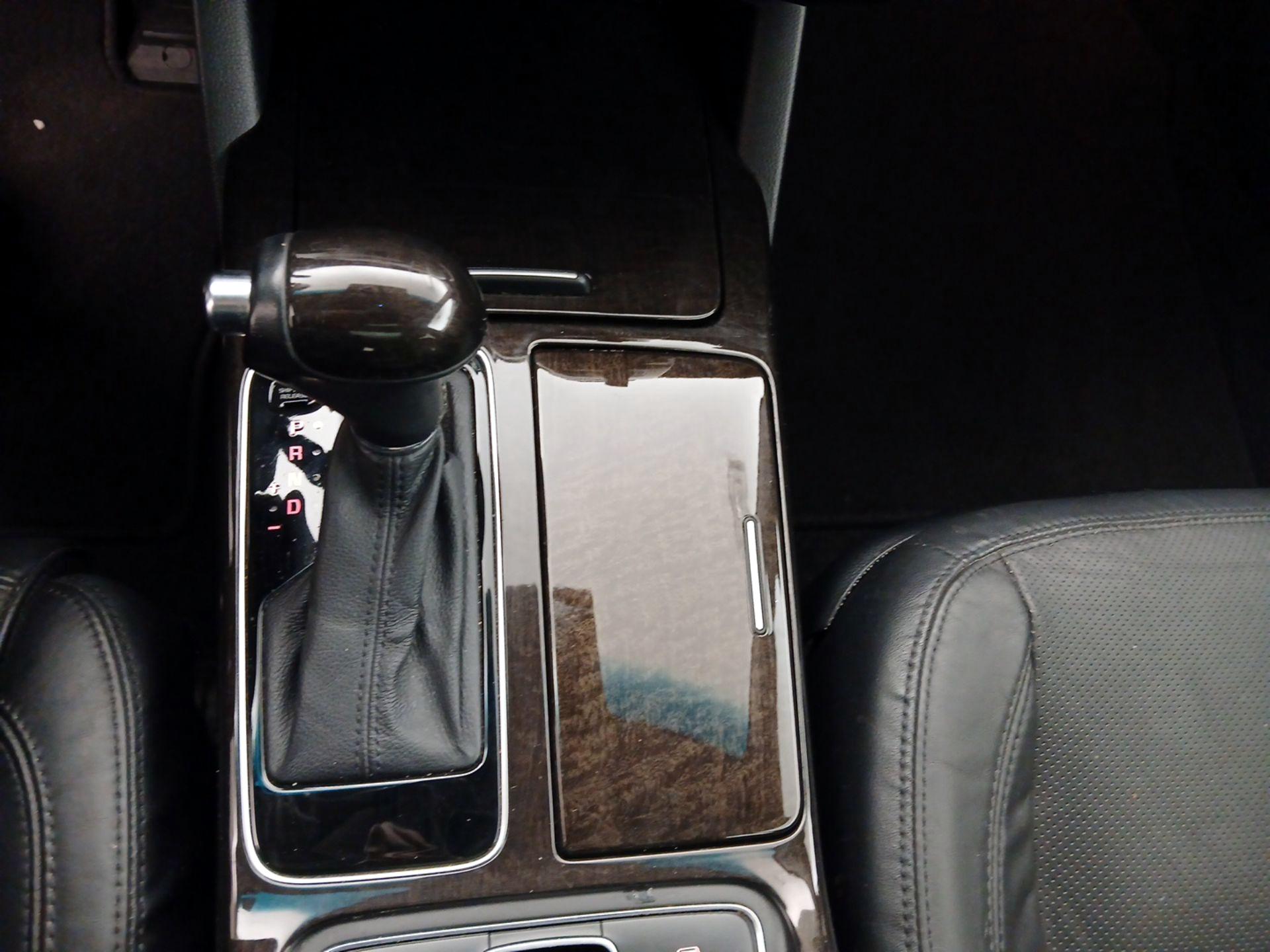 Thumbnail: 2015 Kia Cadenza - 18