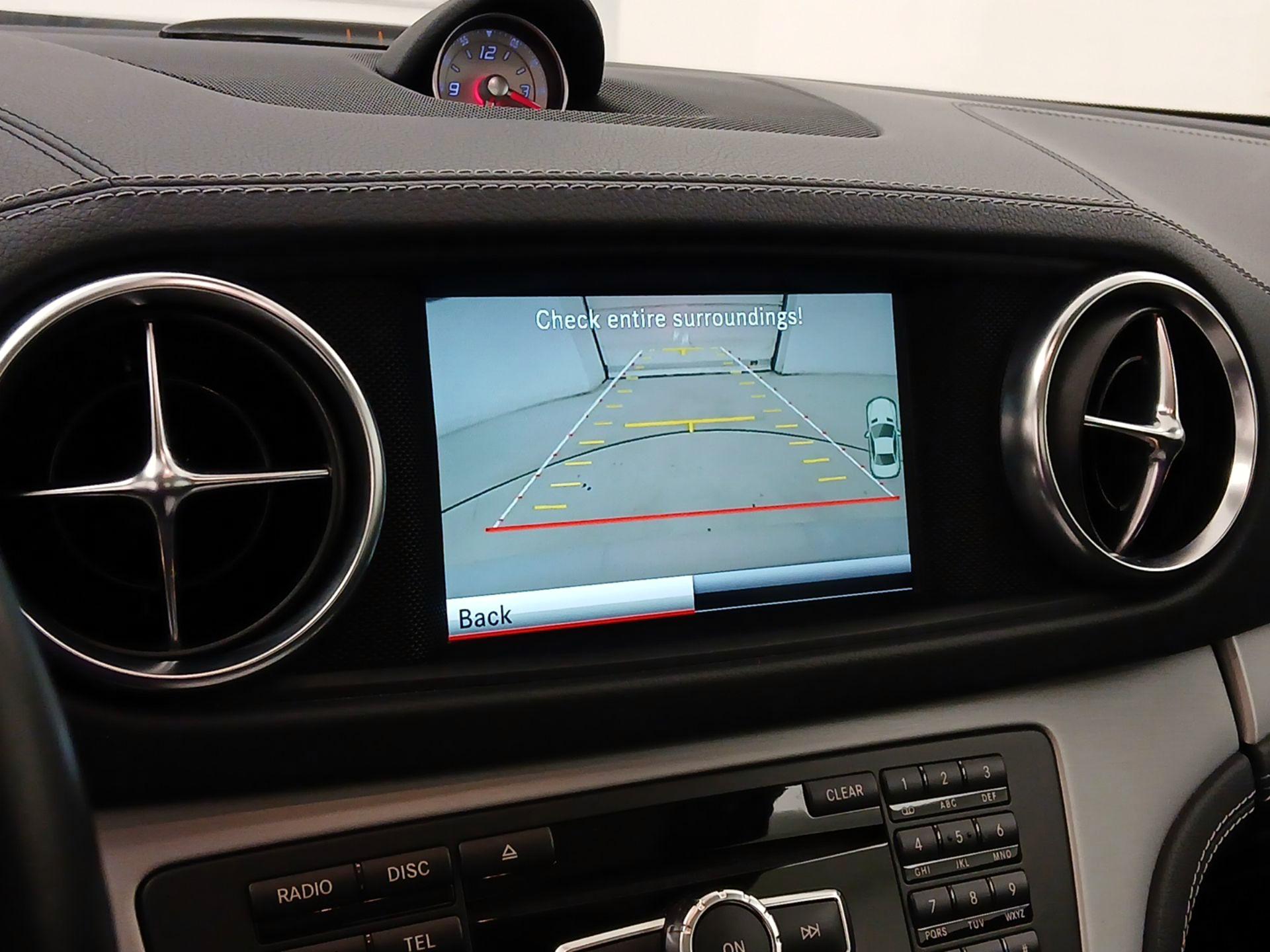 Thumbnail: 2016 Mercedes-Benz SL-Class - 15