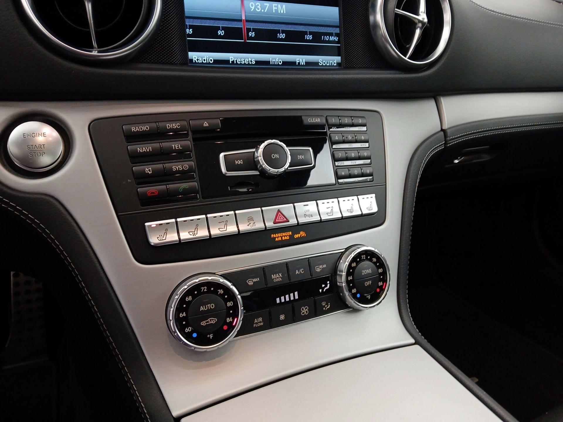 Thumbnail: 2016 Mercedes-Benz SL-Class - 17