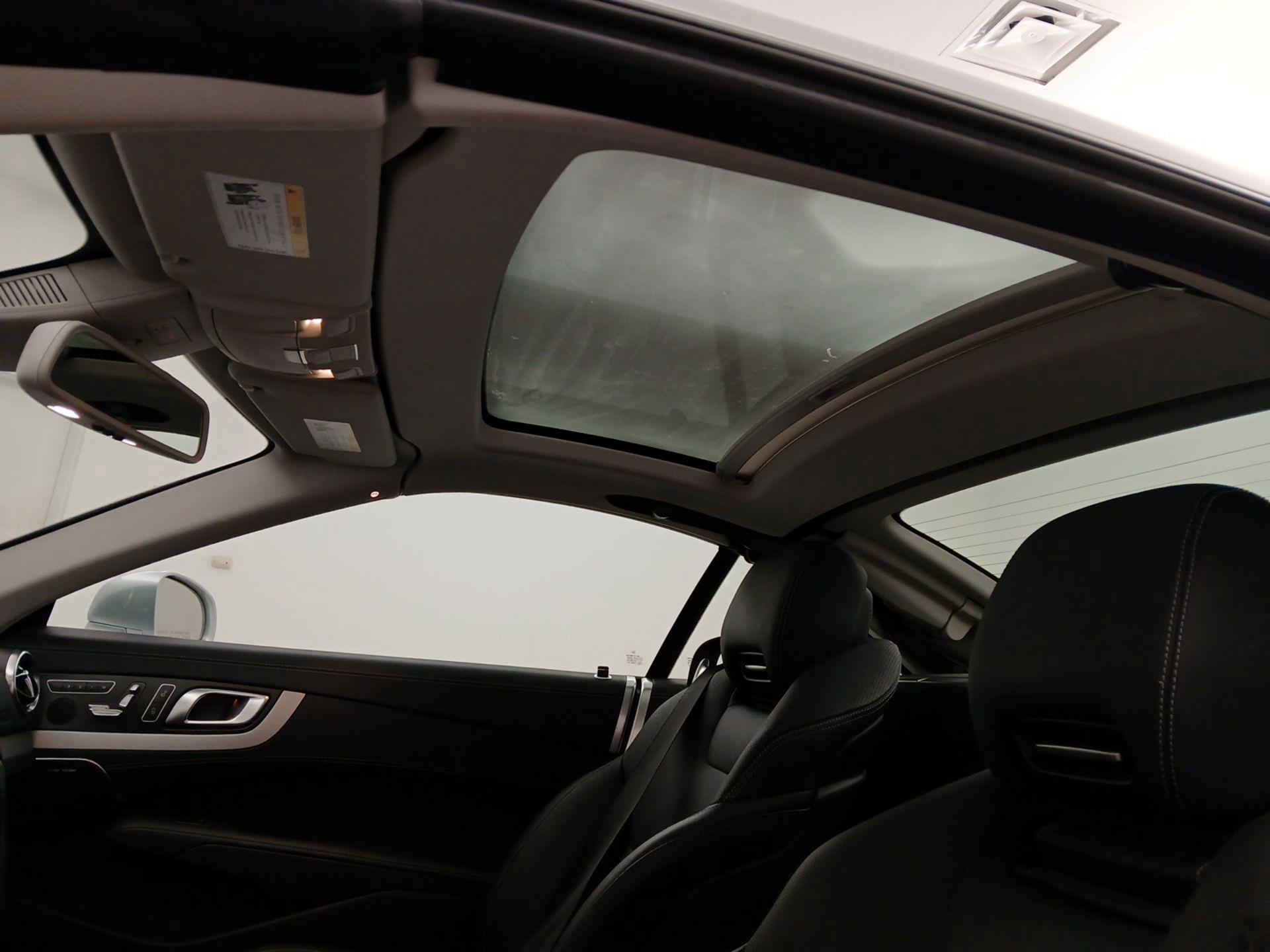 Thumbnail: 2016 Mercedes-Benz SL-Class - 20