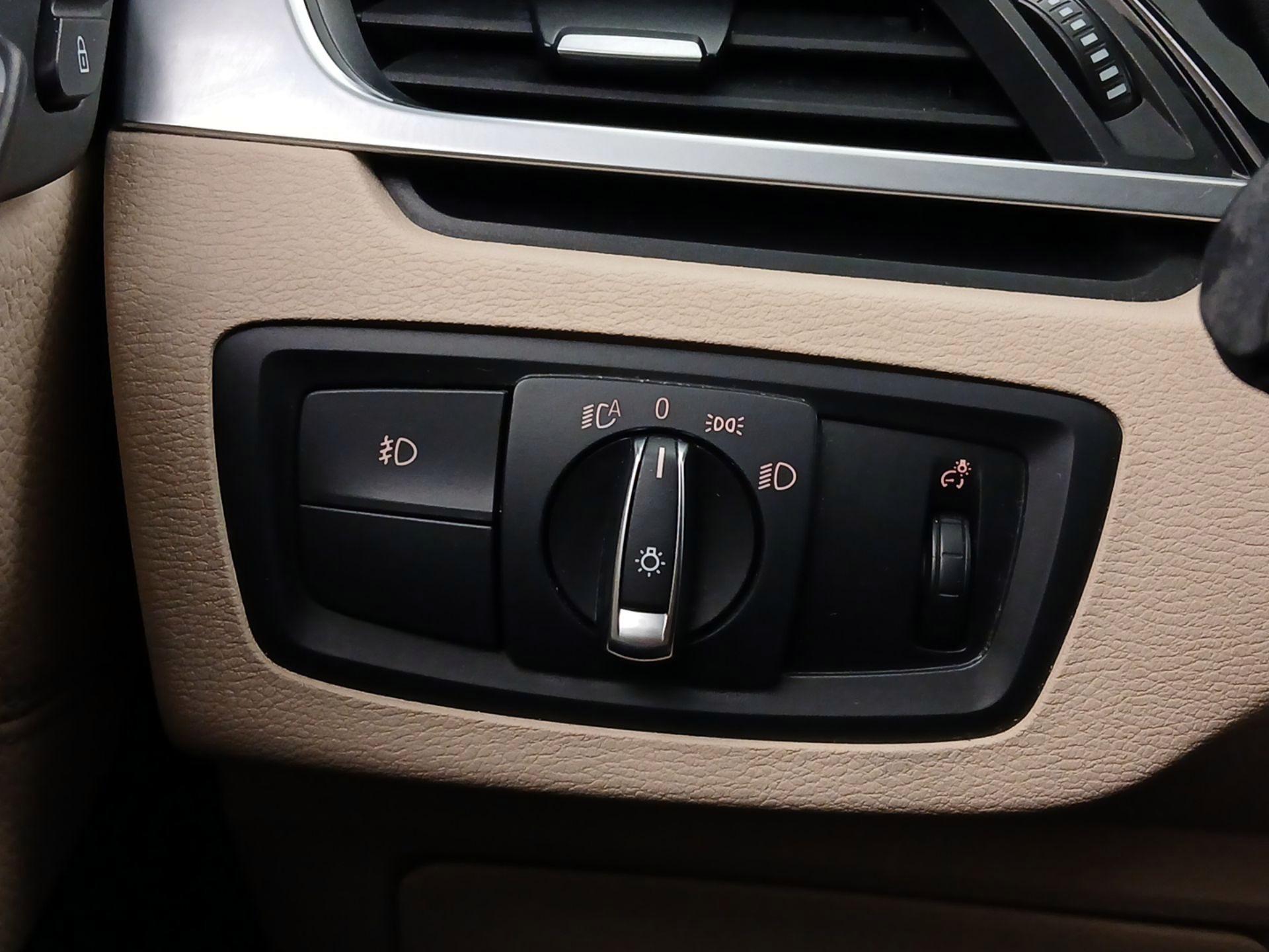 Thumbnail: 2017 BMW X1 - 13