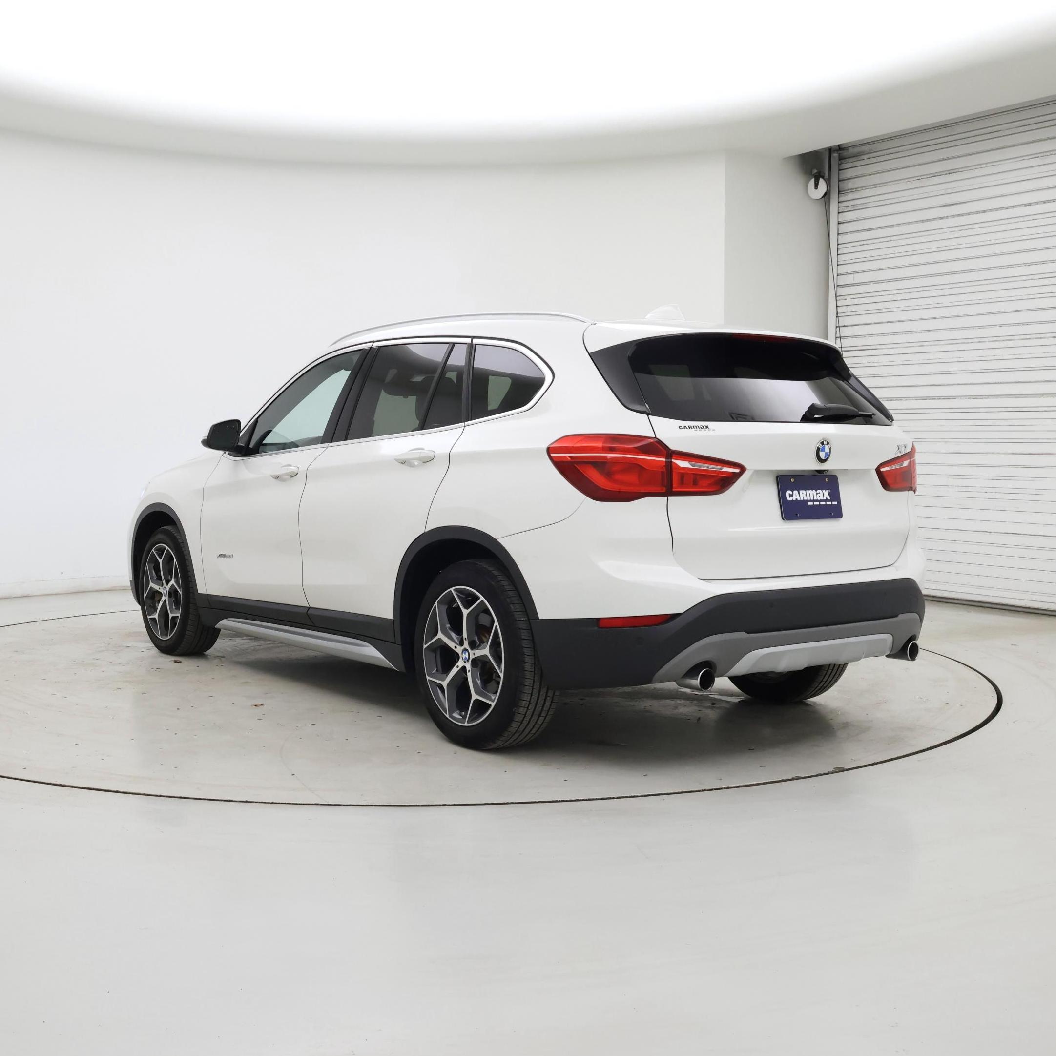 Thumbnail: 2017 BMW X1 - 2