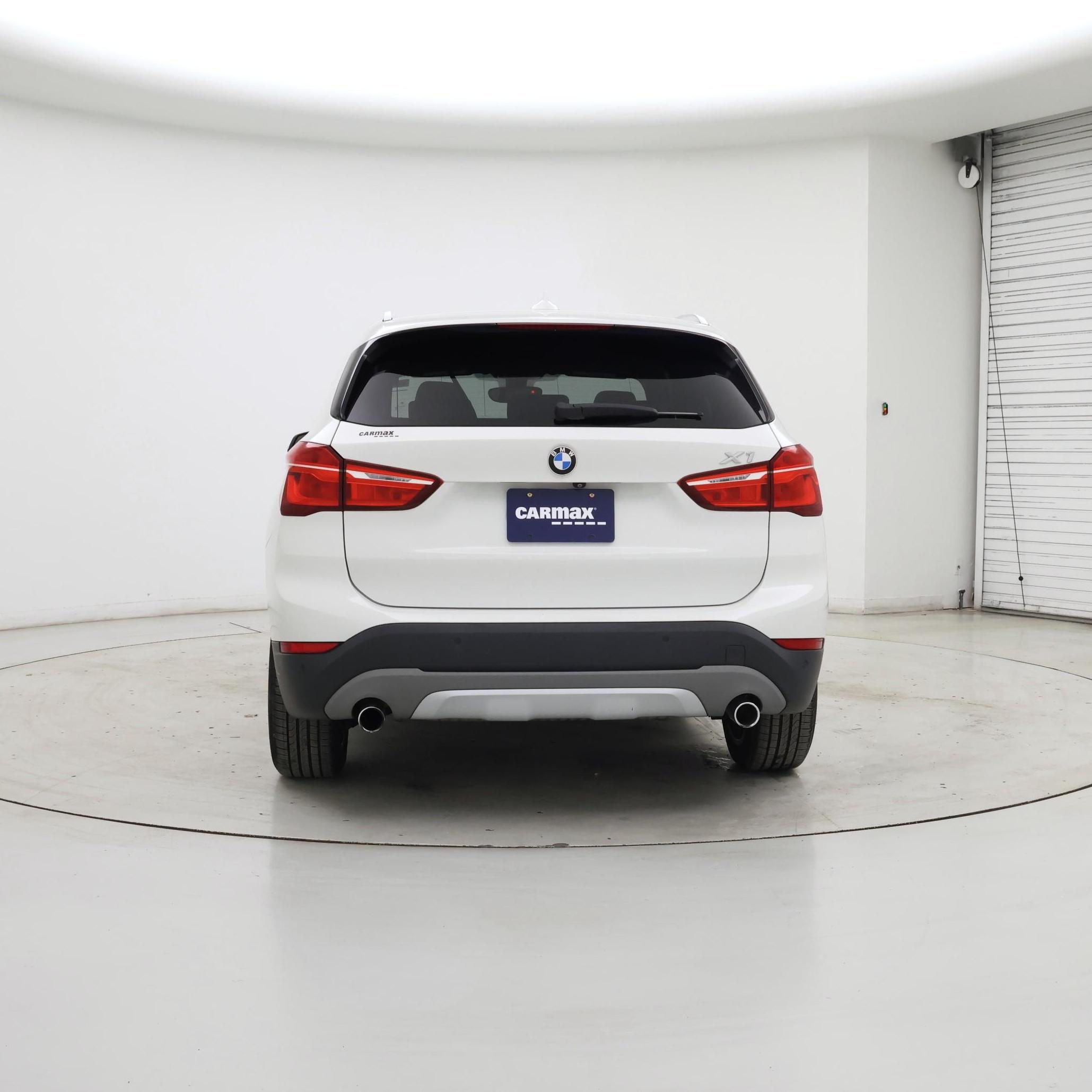 Thumbnail: 2017 BMW X1 - 6