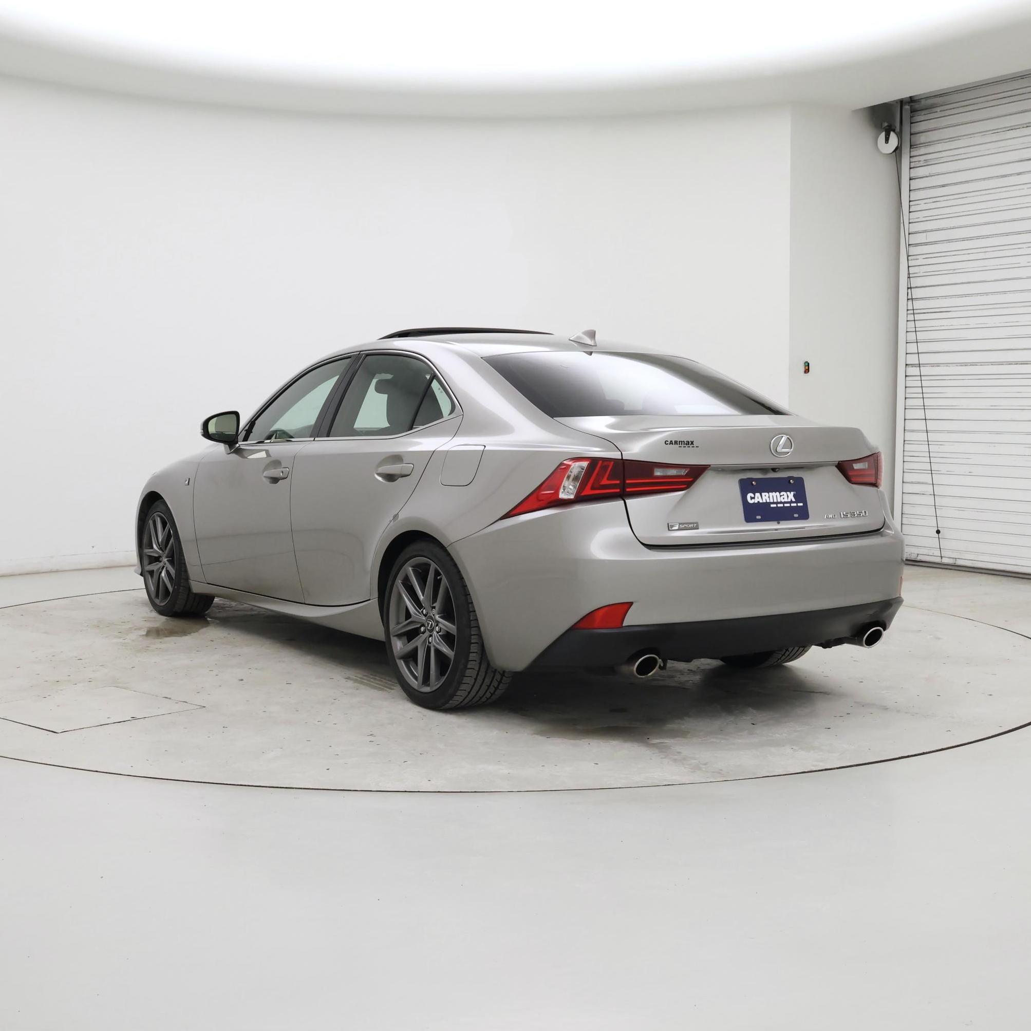 Thumbnail: 2016 Lexus IS - 2