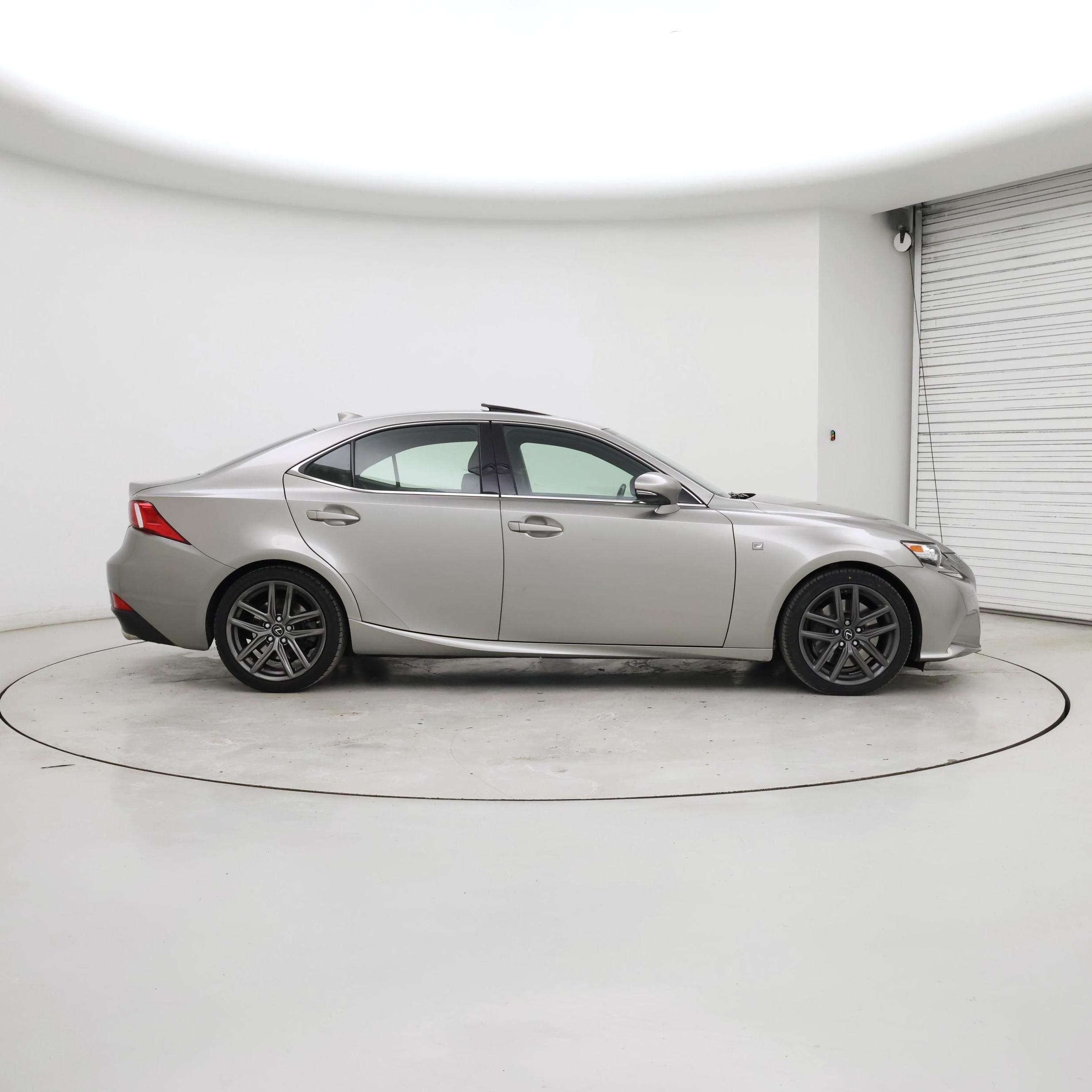 Thumbnail: 2016 Lexus IS - 7