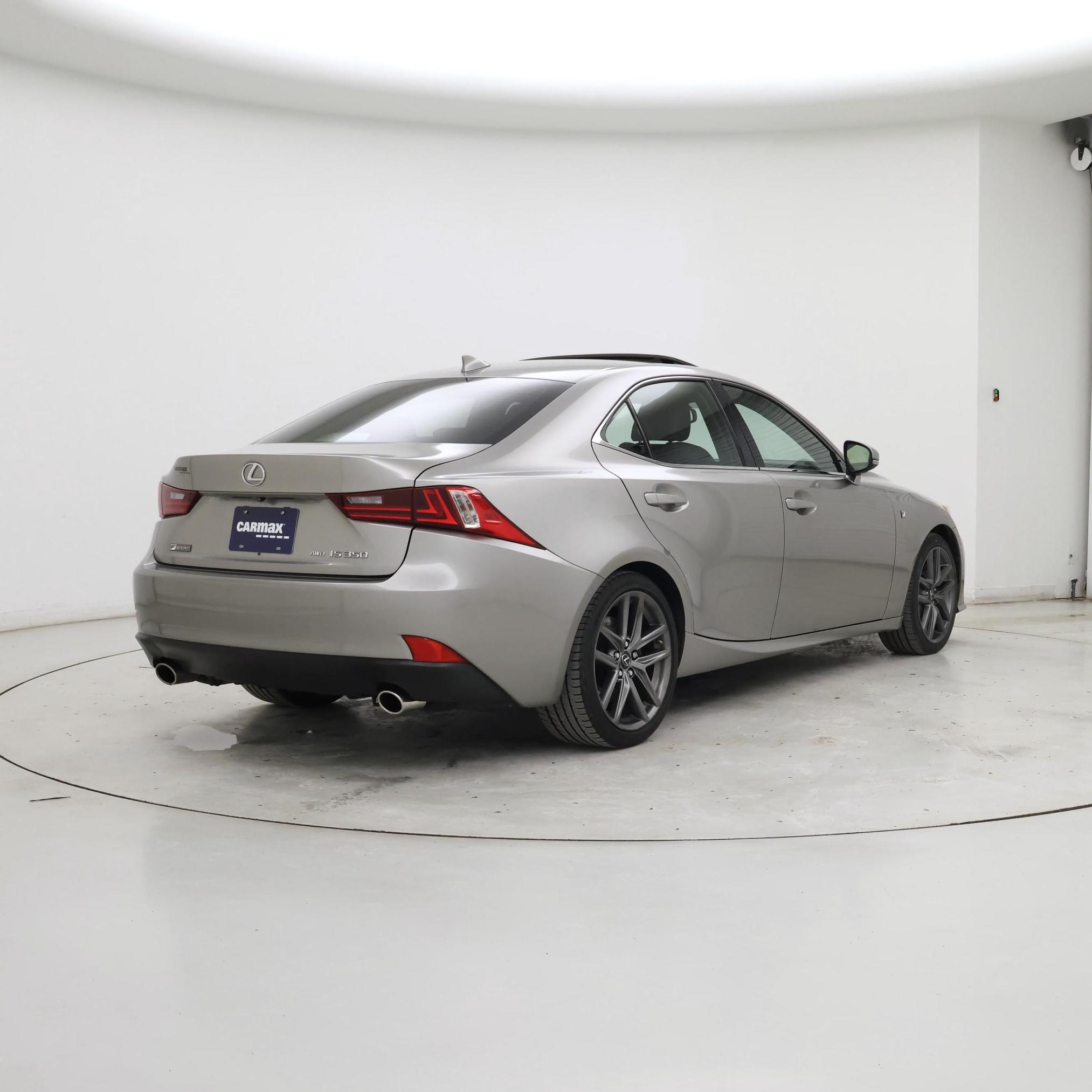 Thumbnail: 2016 Lexus IS - 8