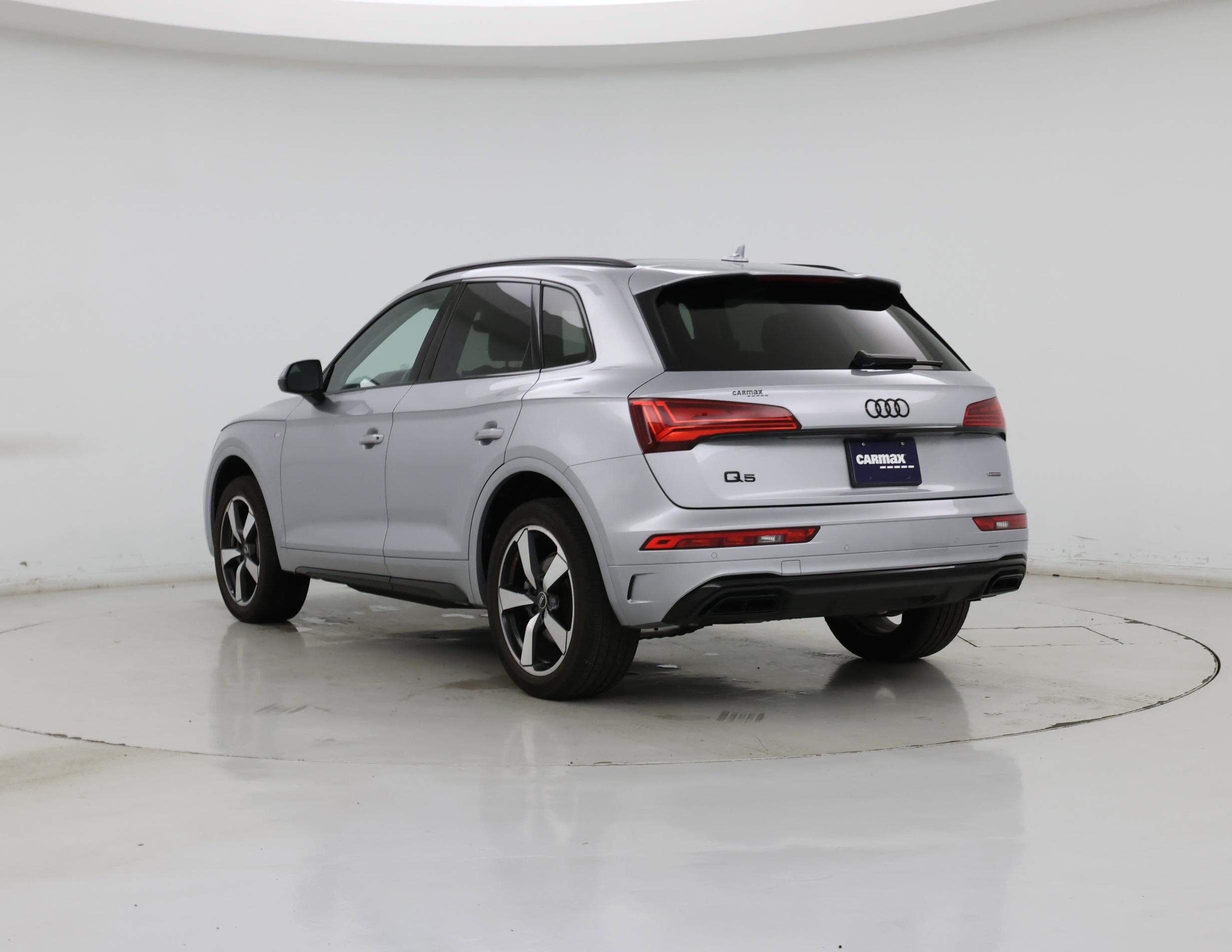 Thumbnail: 2023 Audi Q5 - 2