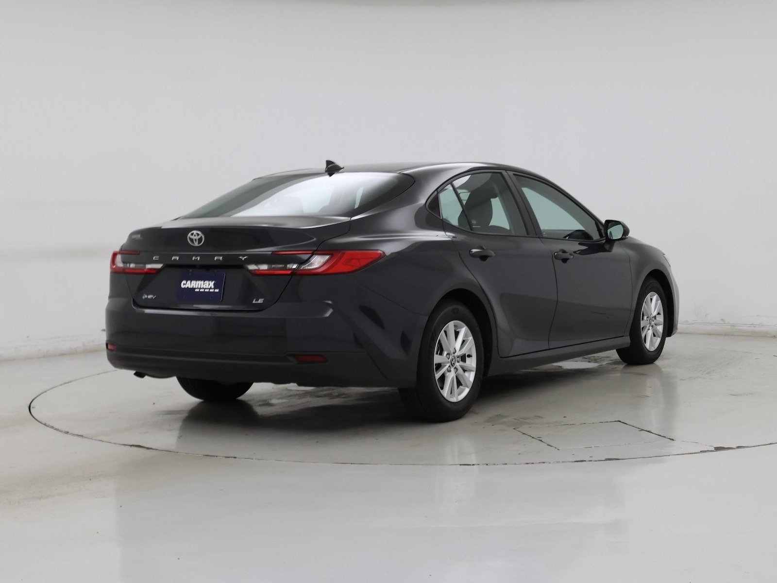 Image 9 of 2025 Toyota Camry LE