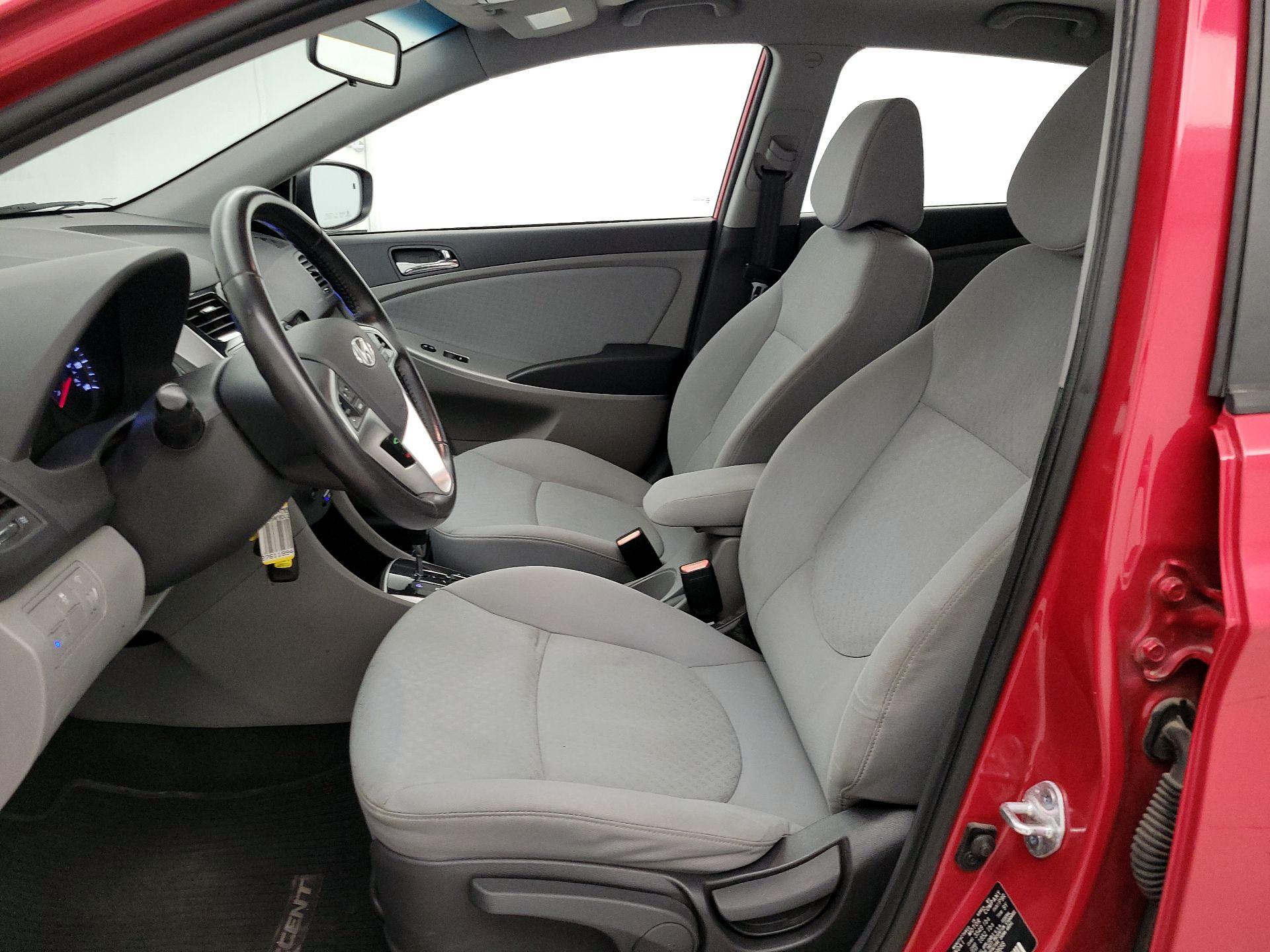 Thumbnail: 2013 Hyundai Accent - 11