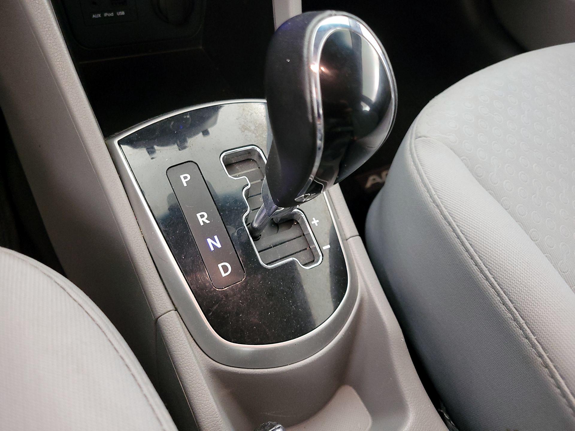 Thumbnail: 2013 Hyundai Accent - 16