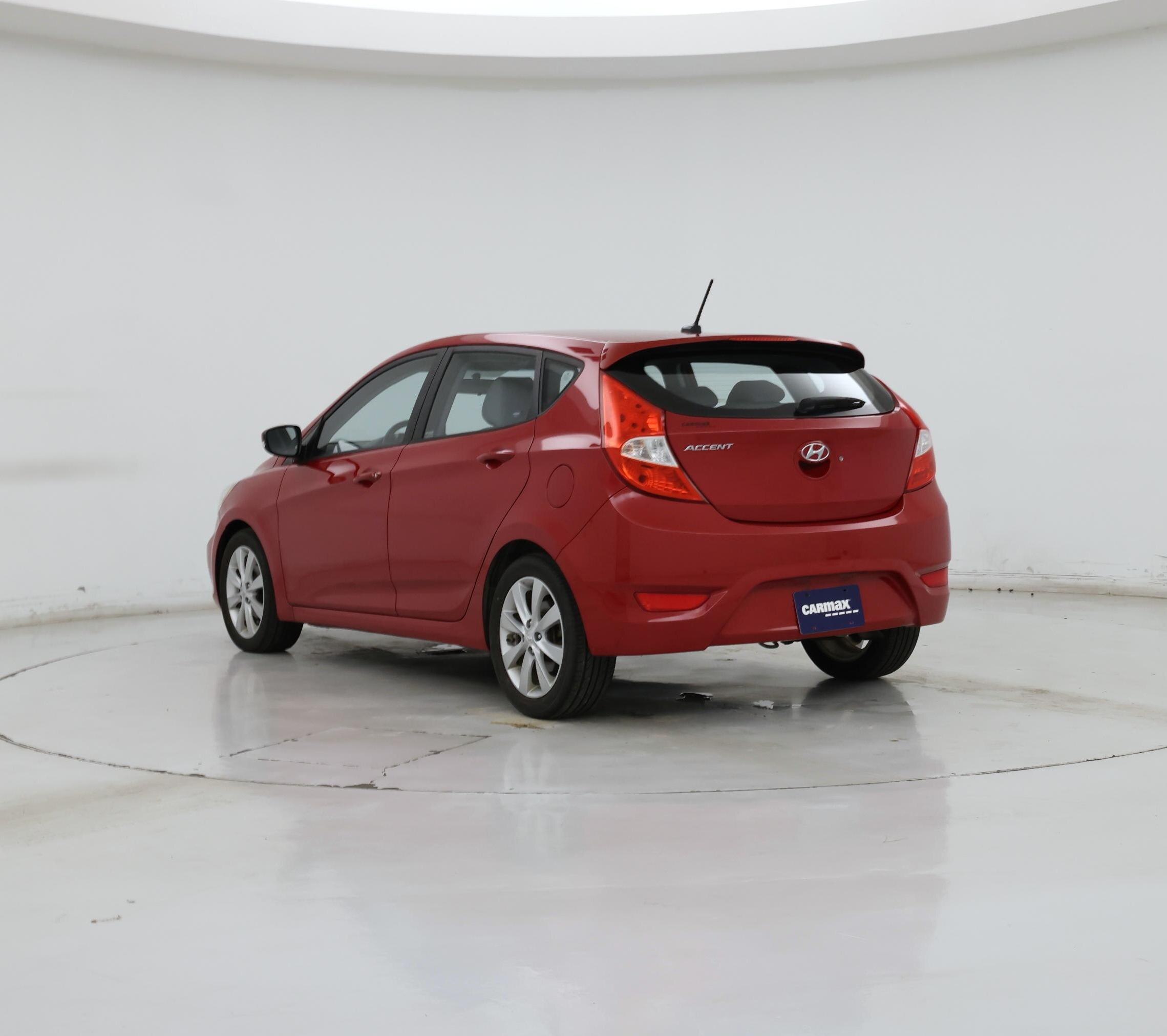 Thumbnail: 2013 Hyundai Accent - 2