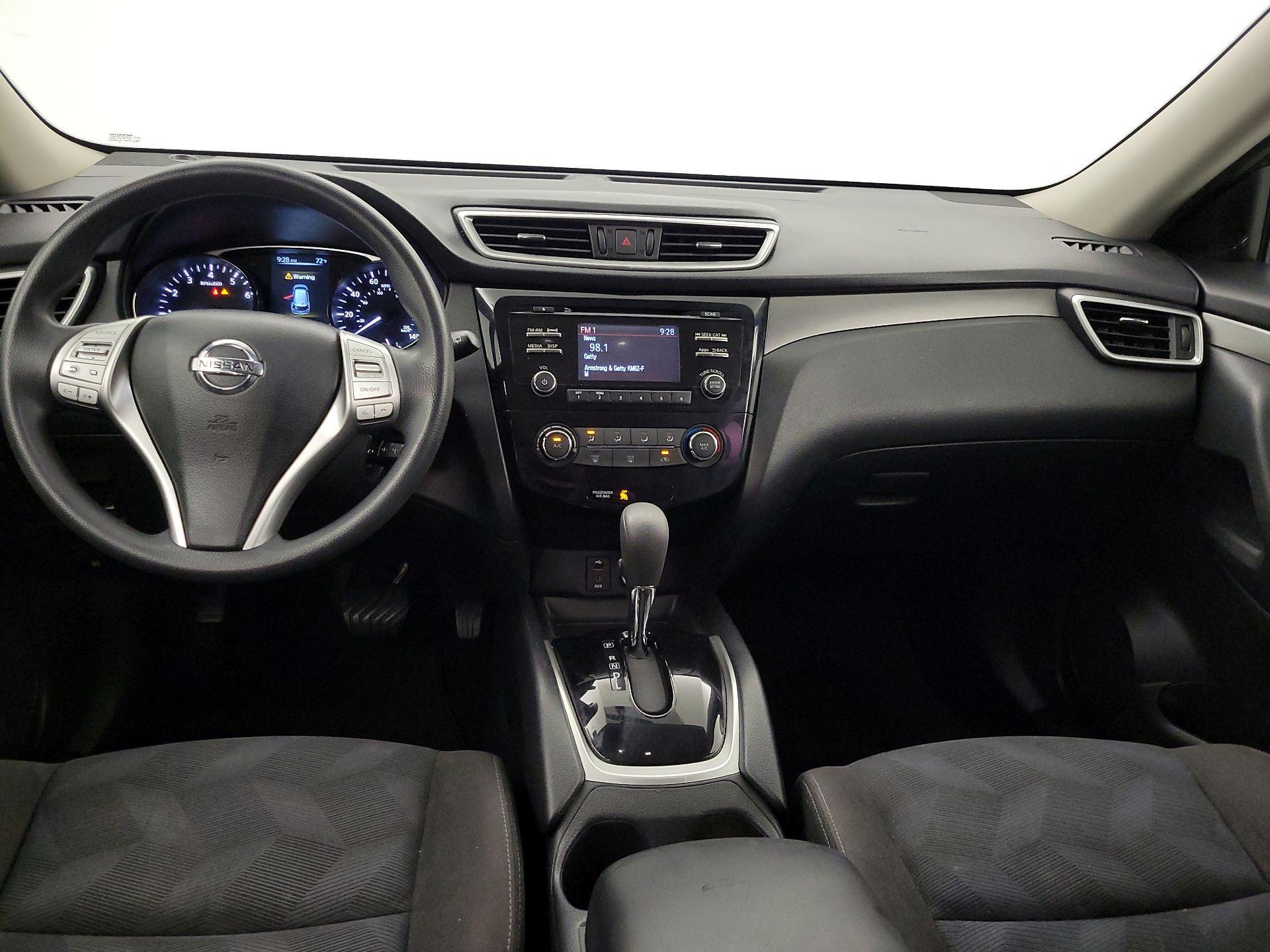 Thumbnail: 2015 Nissan Rogue - 9