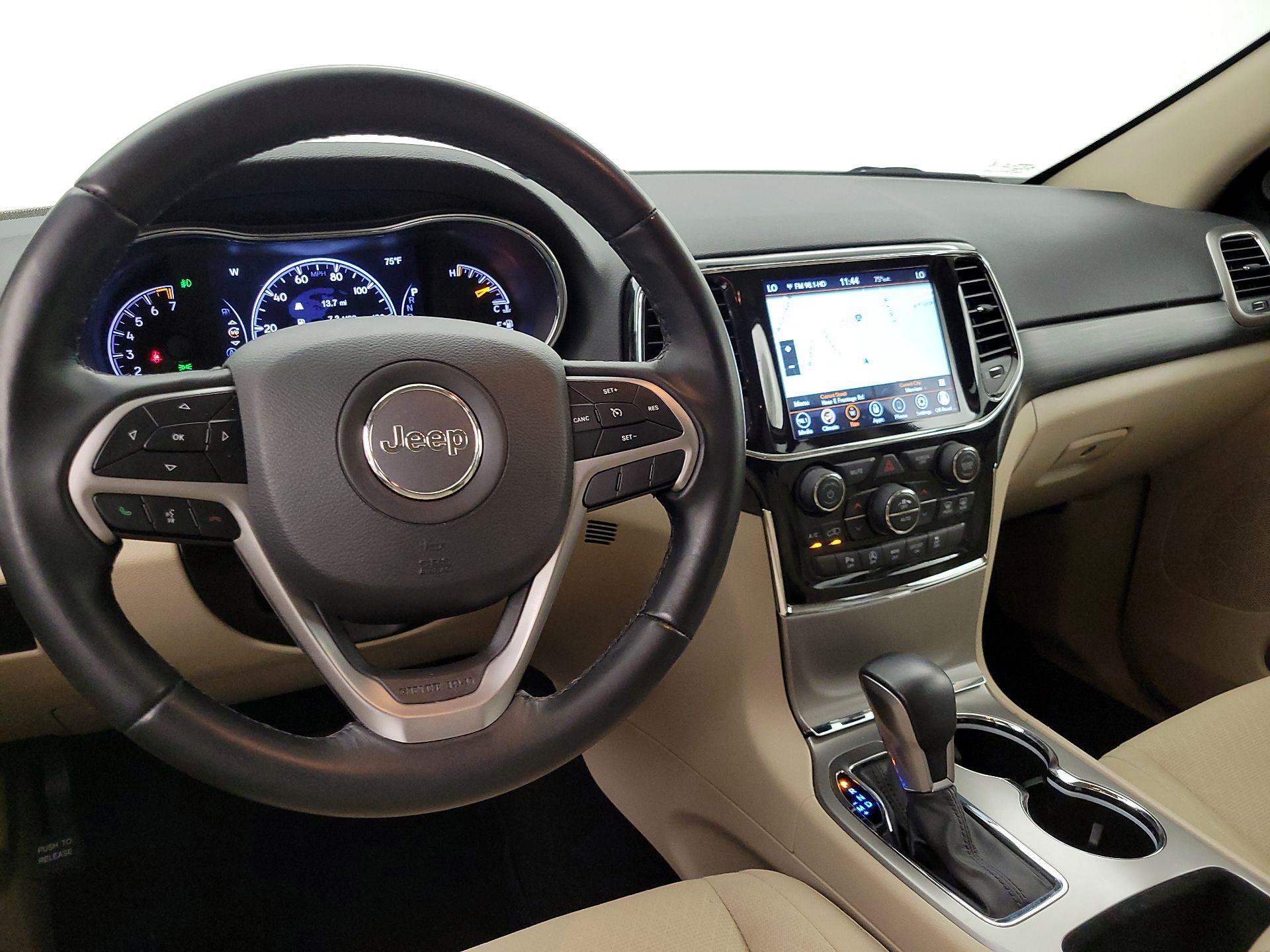 Thumbnail: 2022 Jeep Grand Cherokee - 9