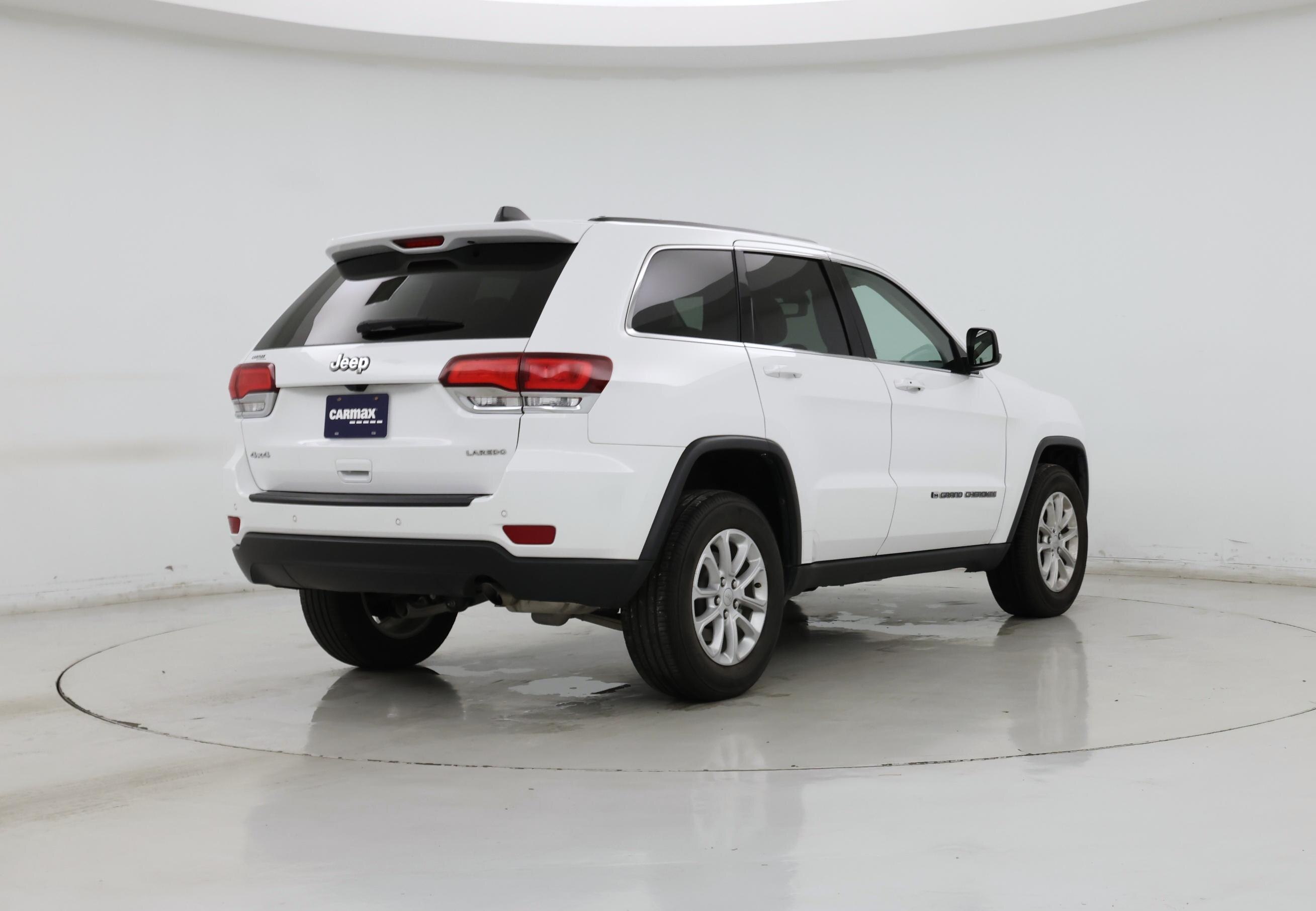 Thumbnail: 2022 Jeep Grand Cherokee - 8