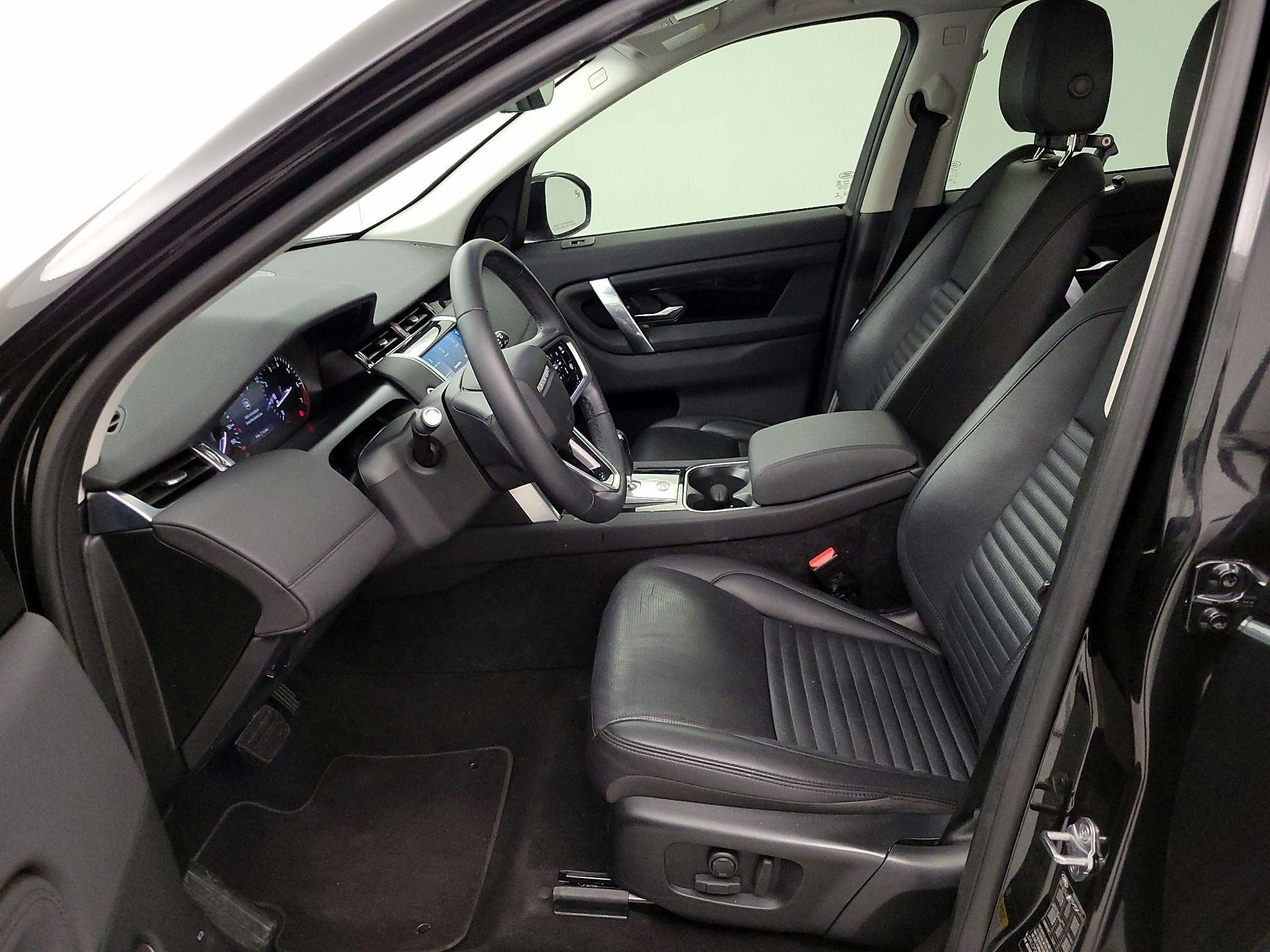 Thumbnail: 2023 Land Rover Discovery Sport - 11