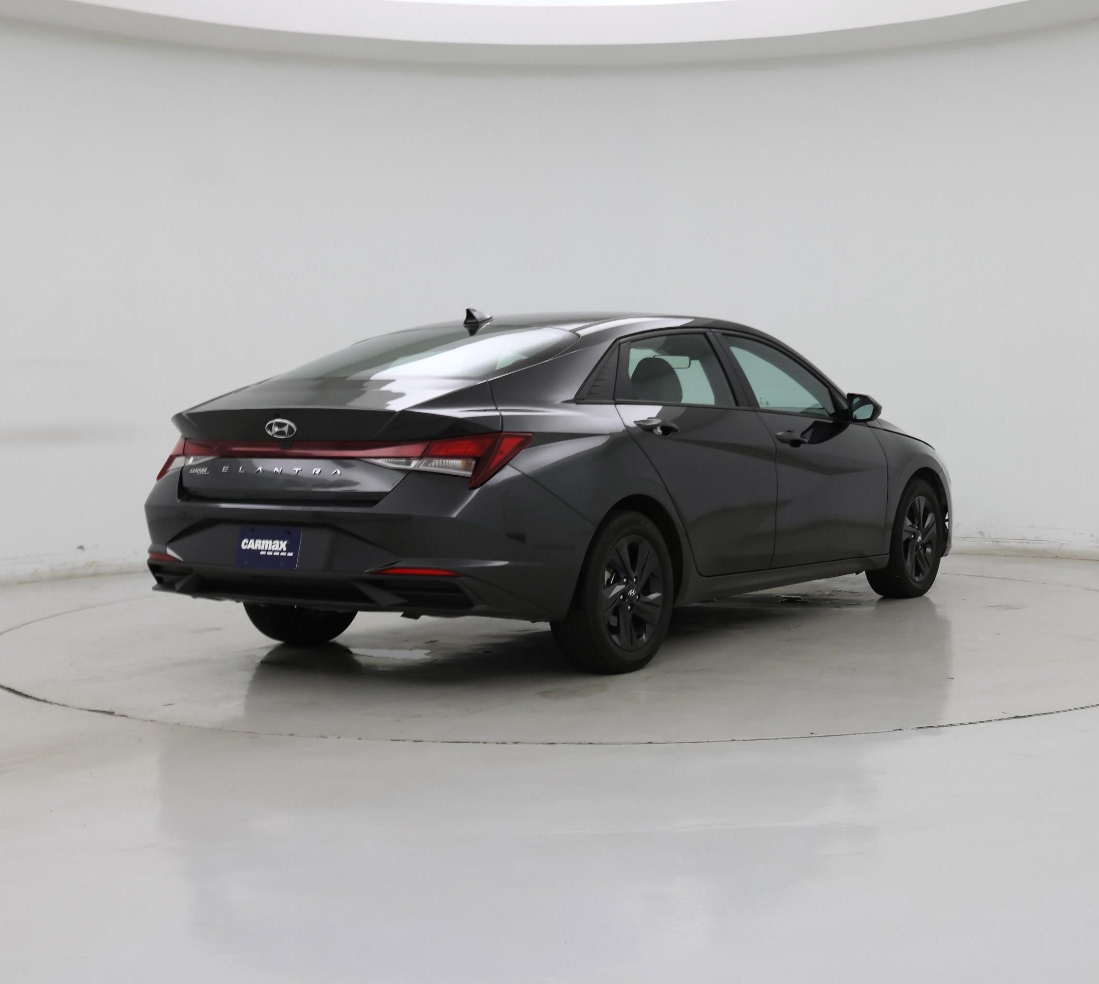 Thumbnail: 2021 Hyundai Elantra - 8