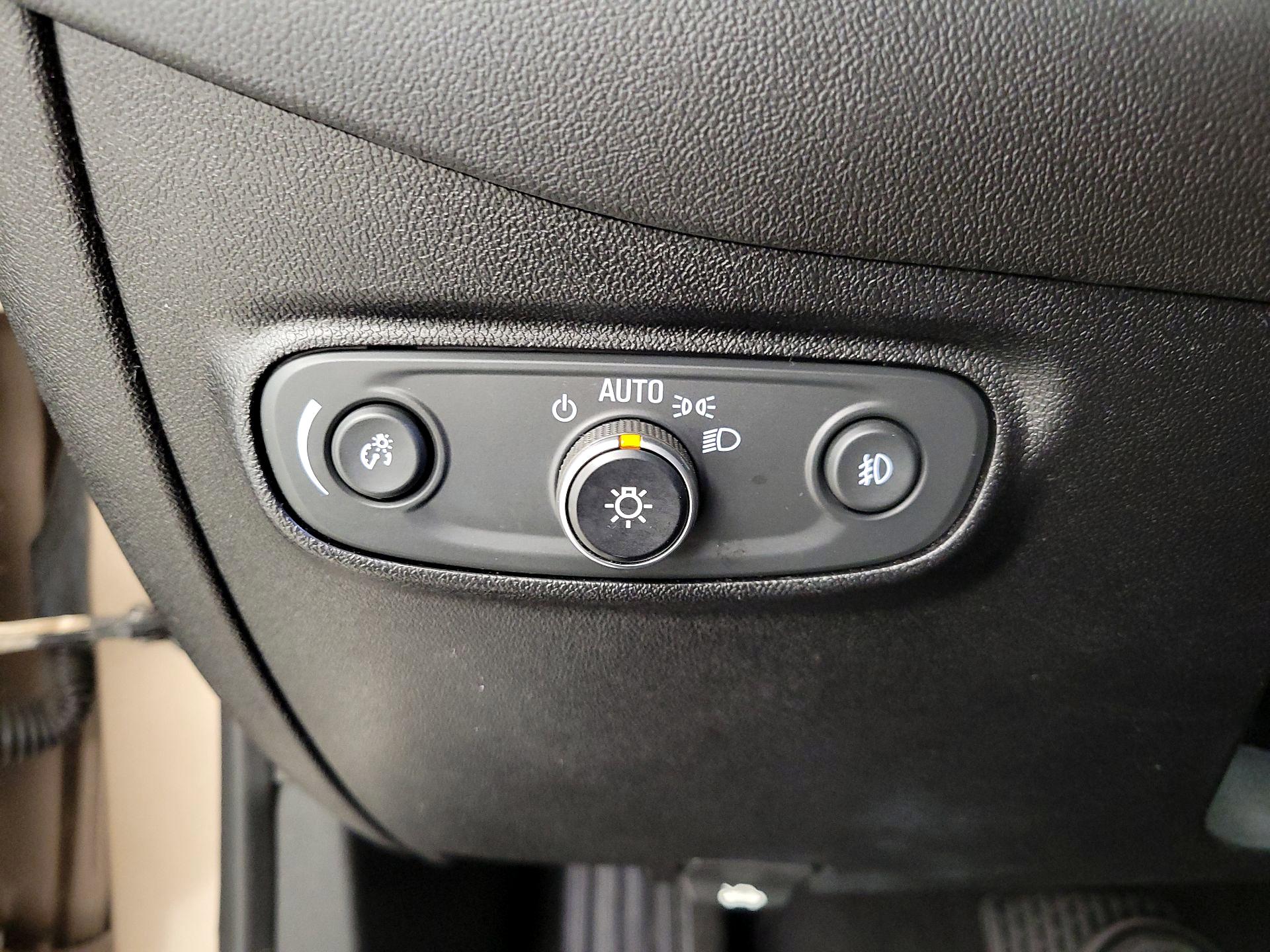 Thumbnail: 2019 Chevrolet Equinox - 13