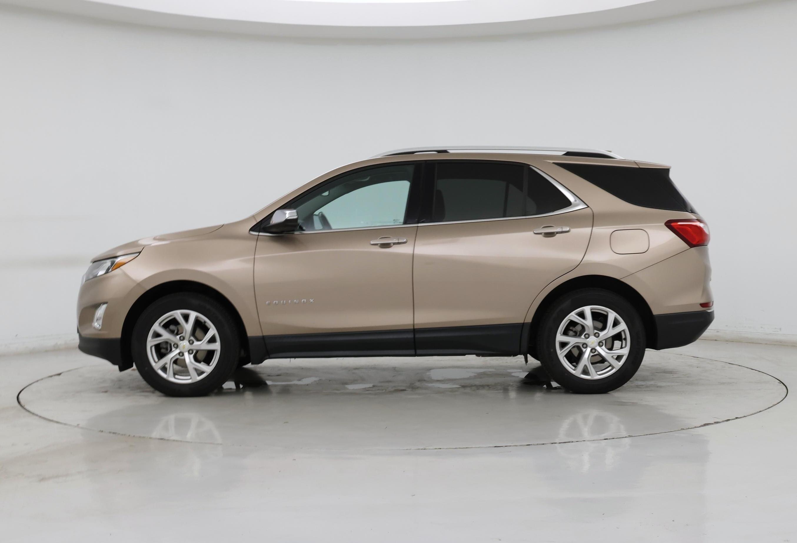 Thumbnail: 2019 Chevrolet Equinox - 3
