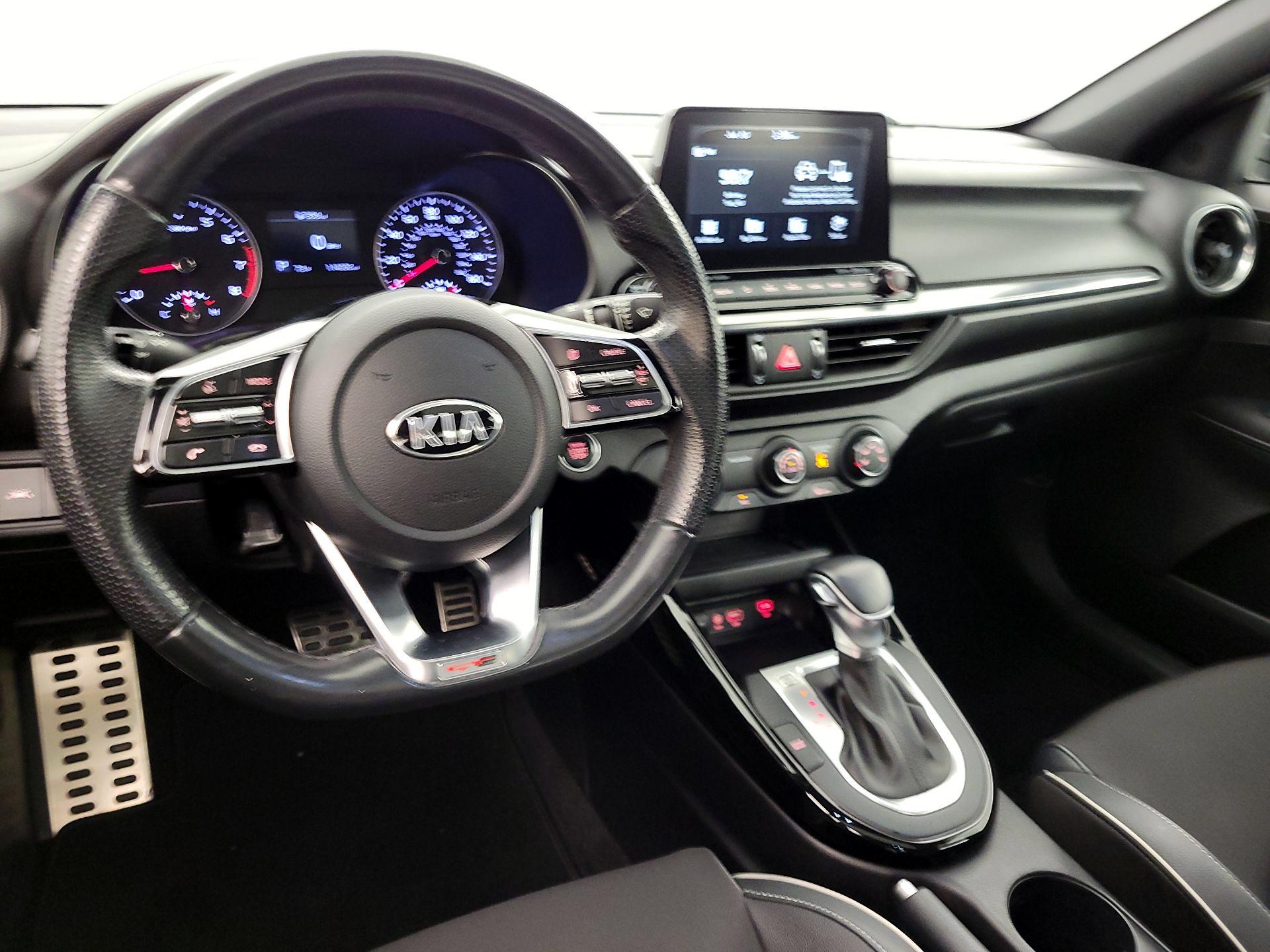 Thumbnail: 2020 Kia Forte - 9