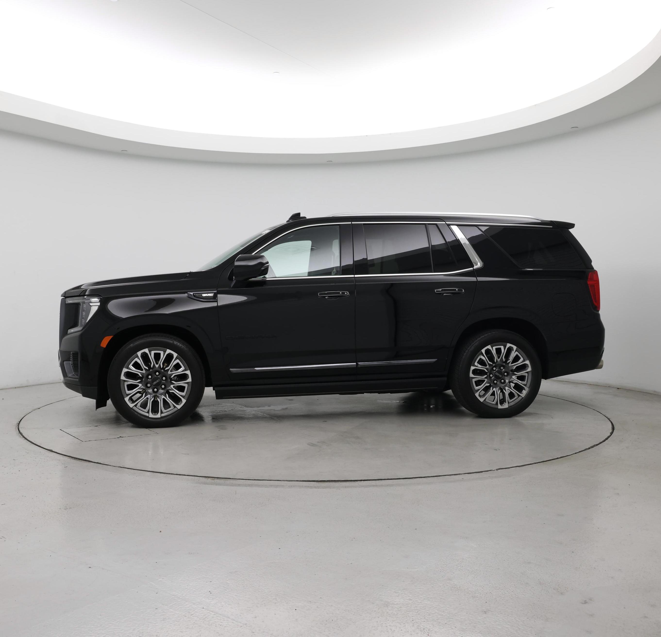 Thumbnail: 2023 GMC Yukon - 3